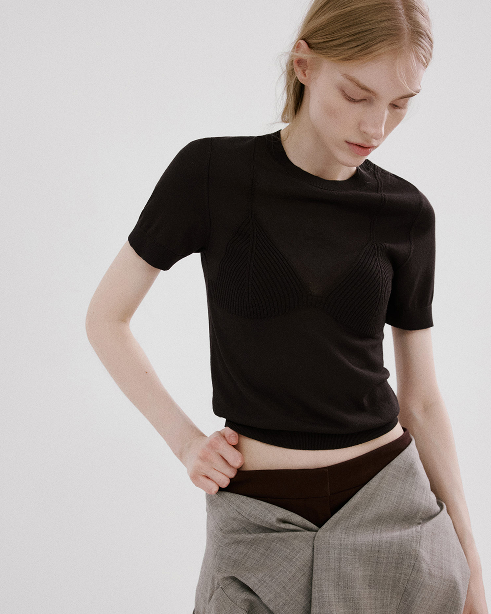Short-Sleeved Knitted Sweater