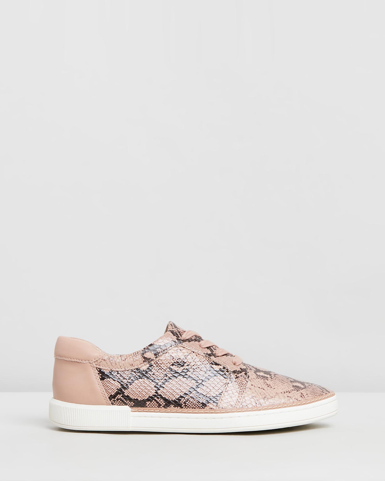 Jane Casual Sneaker - Cremebrulee