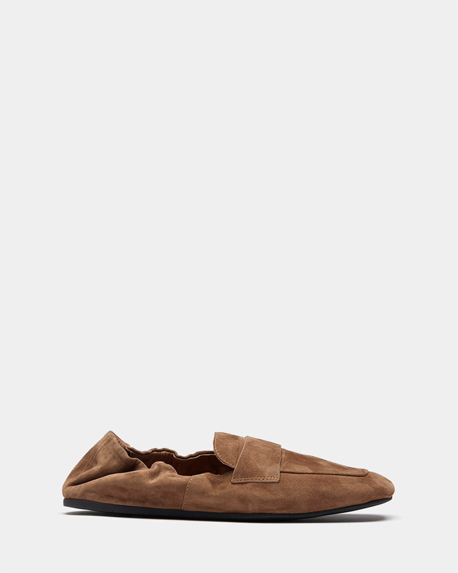 Nomi Flat