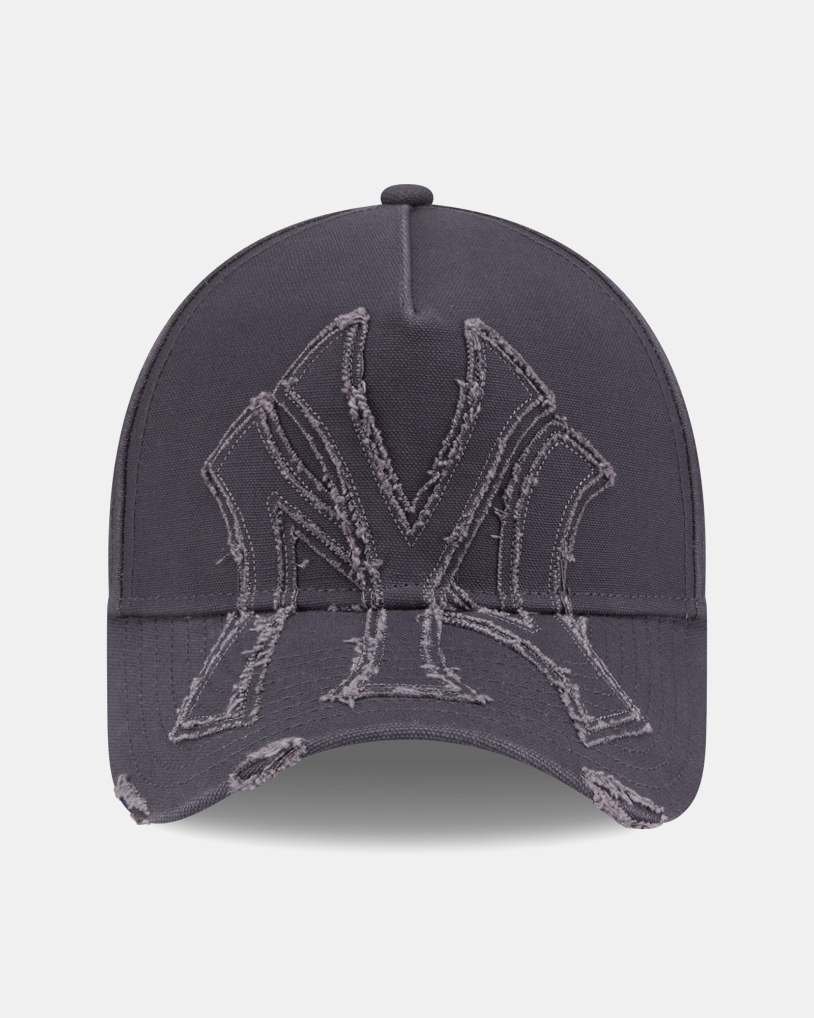 9FORTY A-Frame Oversized Distressed New York Yankees Cap