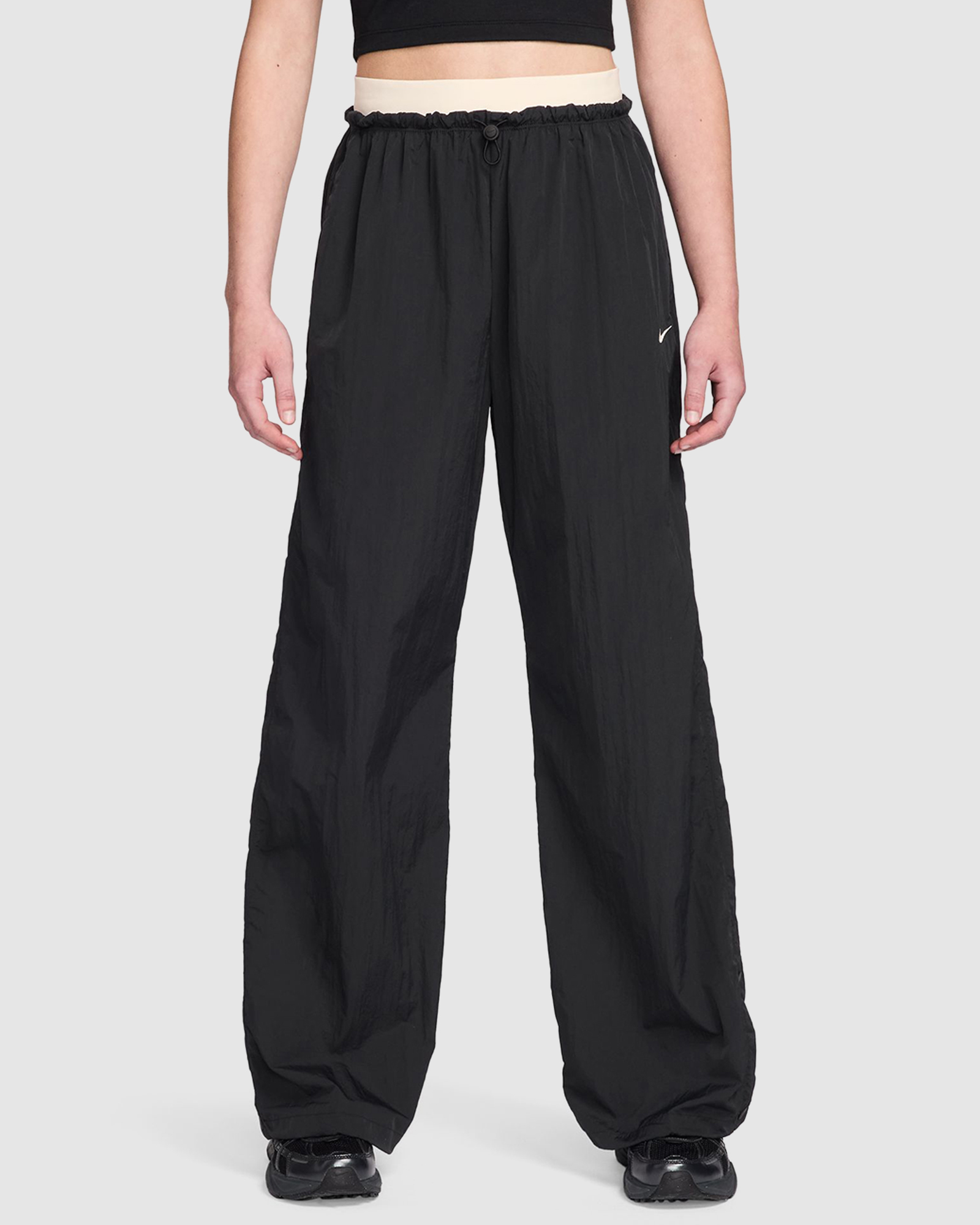 Nike Sportswear Parachute High Rise Pants