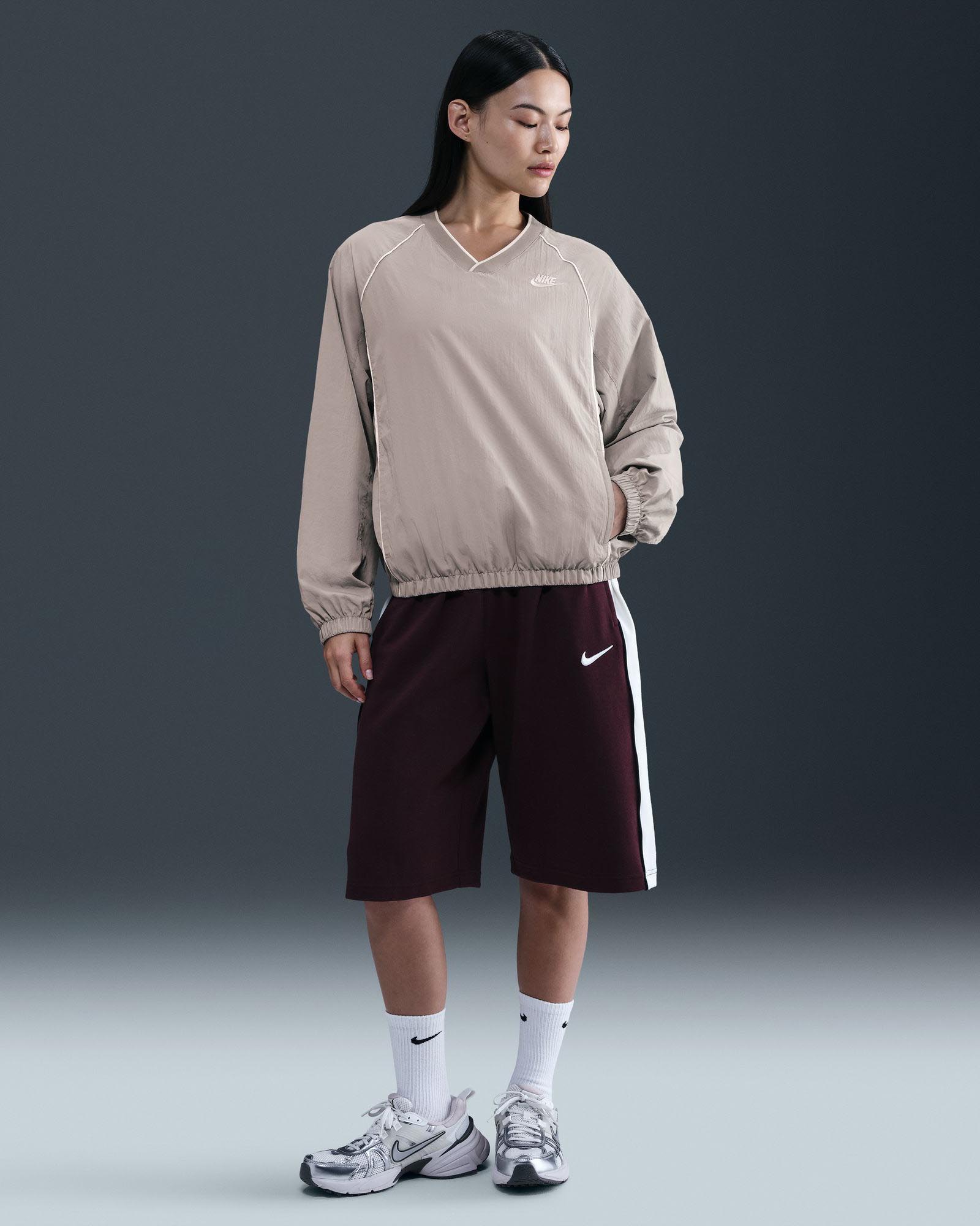 Sportswear Windrunner Pullover Top