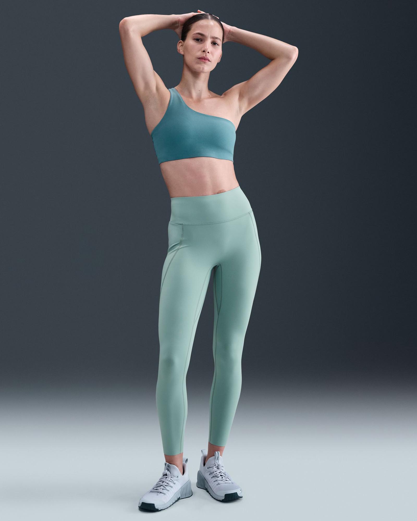 Universa Dri-FIT High-Waisted 7/8 Leggings with Pockets