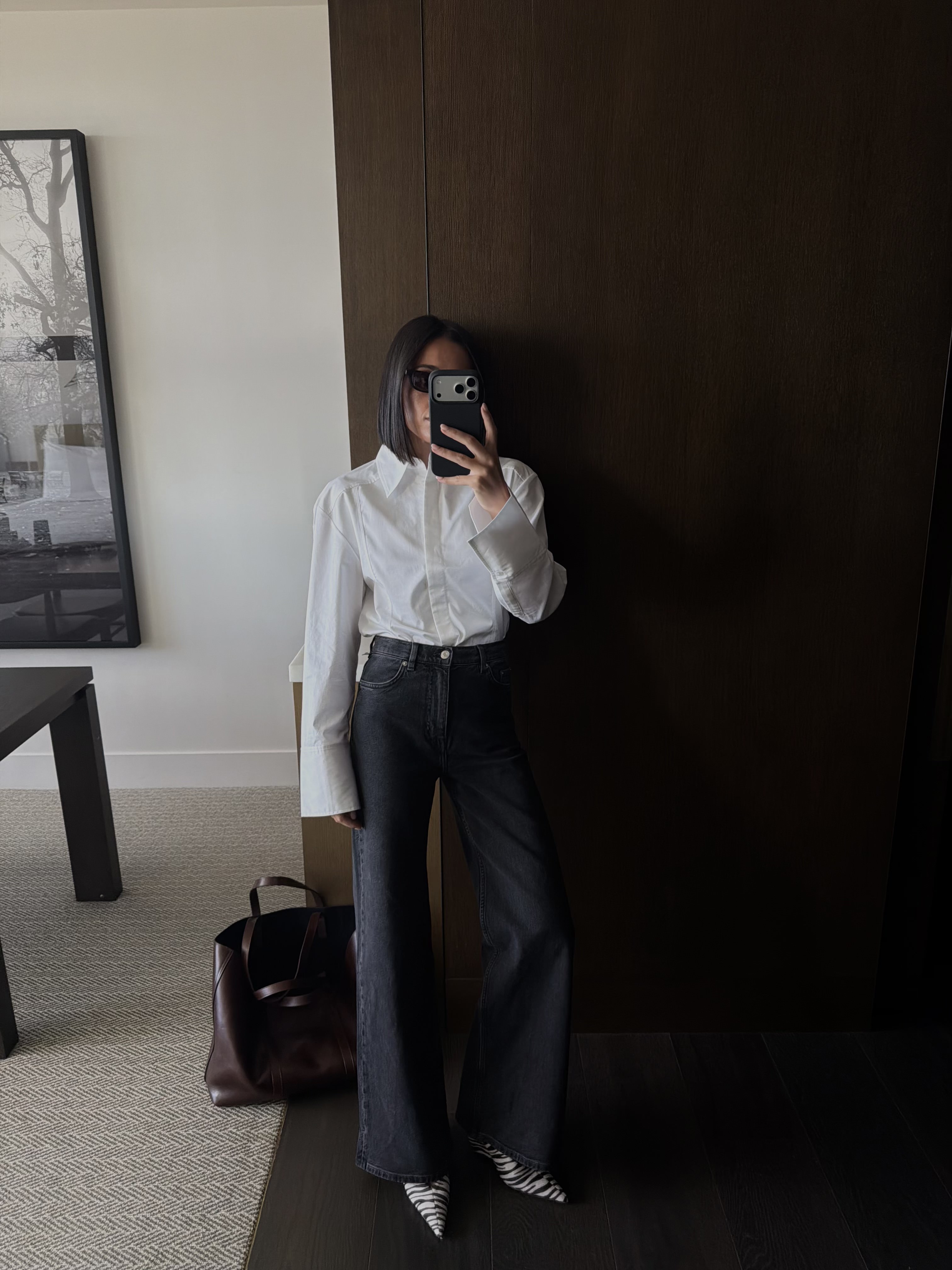 Wide-Leg Jeans