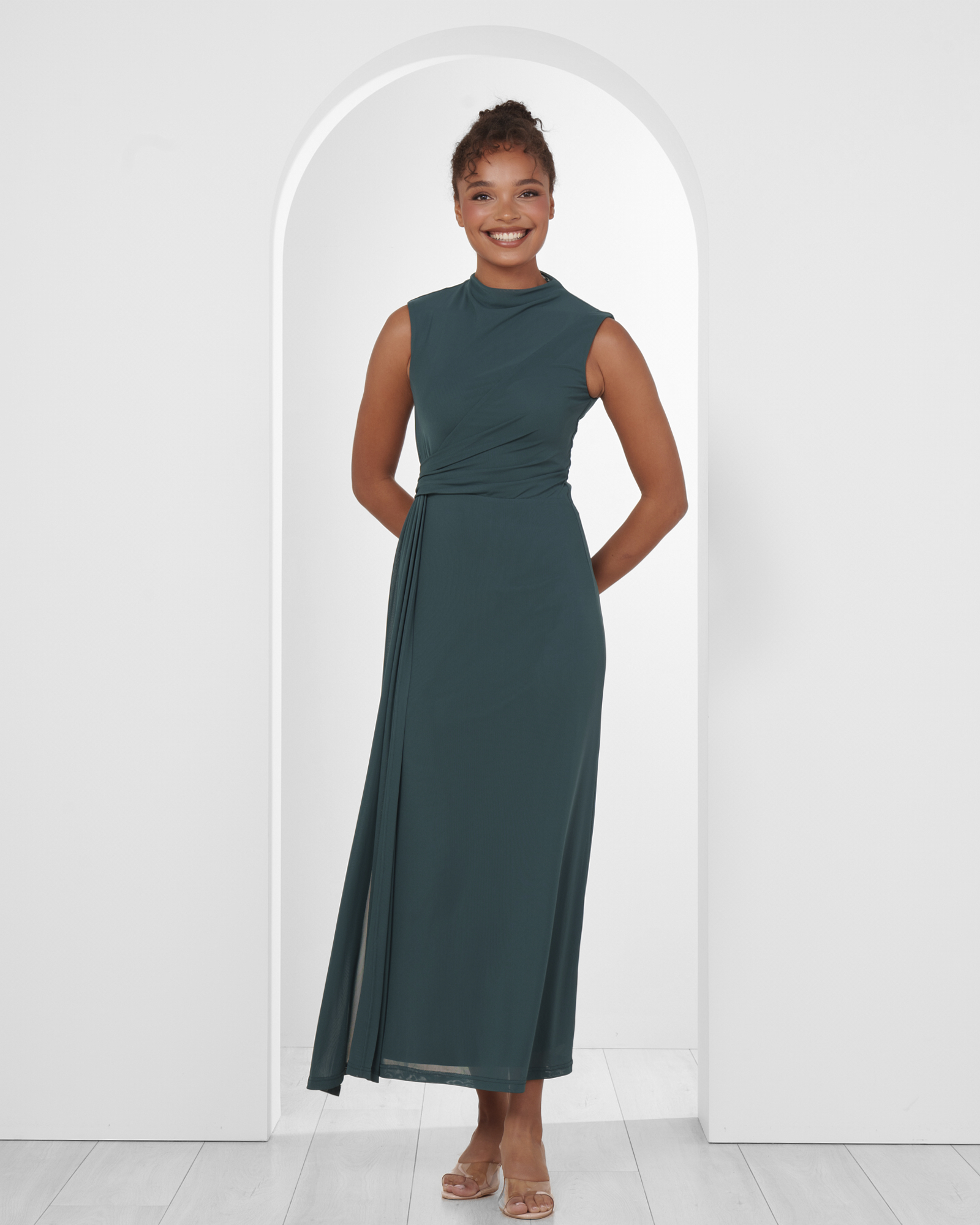 Daisey Sleeveless Maxi Dress