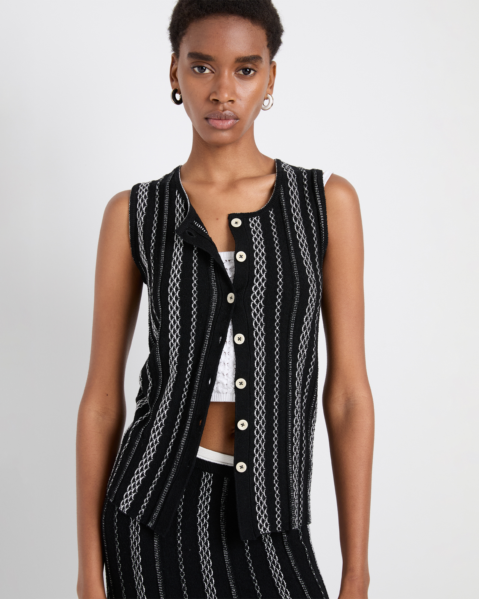 Alyna Vest In Textured Knit