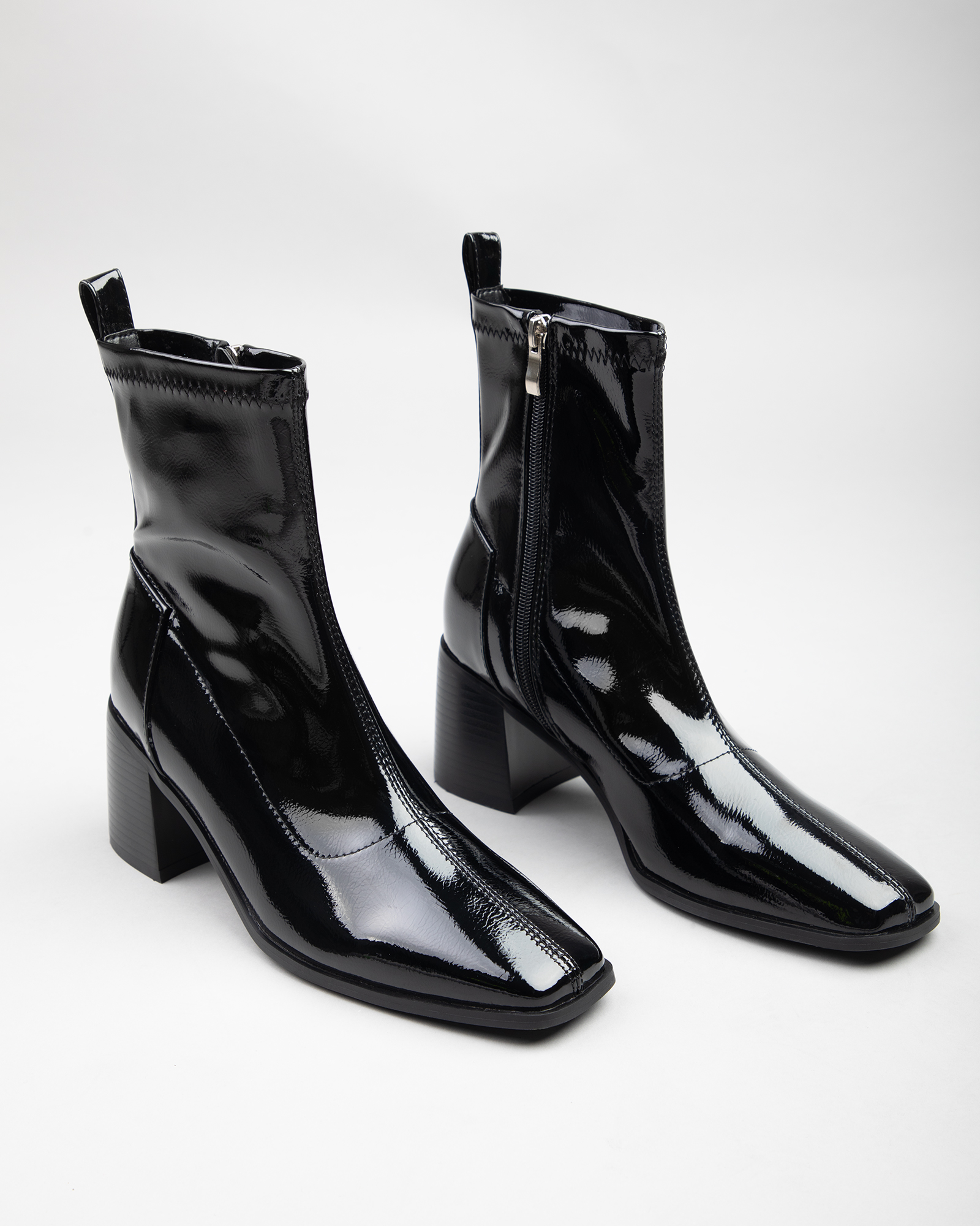 Allona Block heeled ankle boots in black