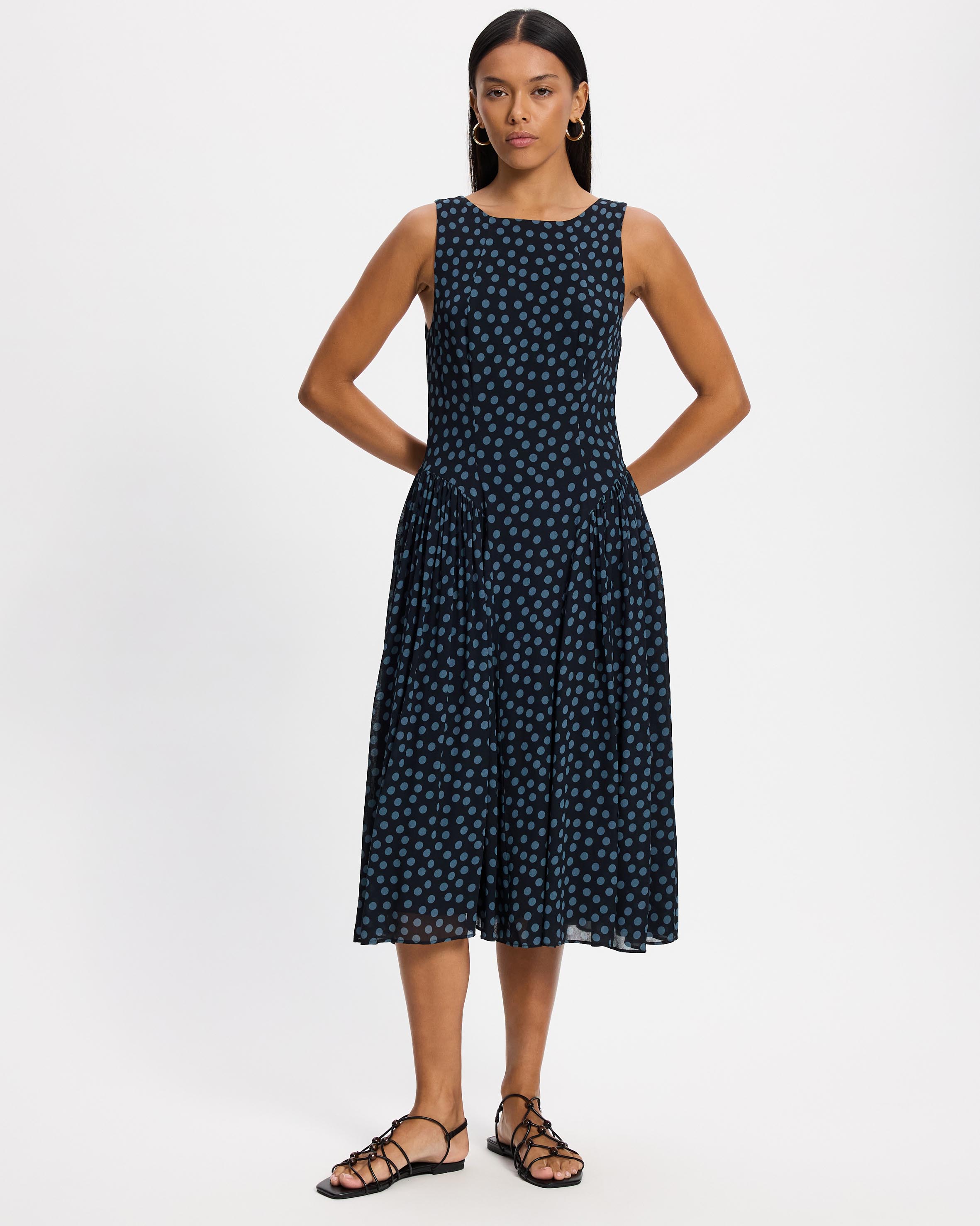 Anelis Dress