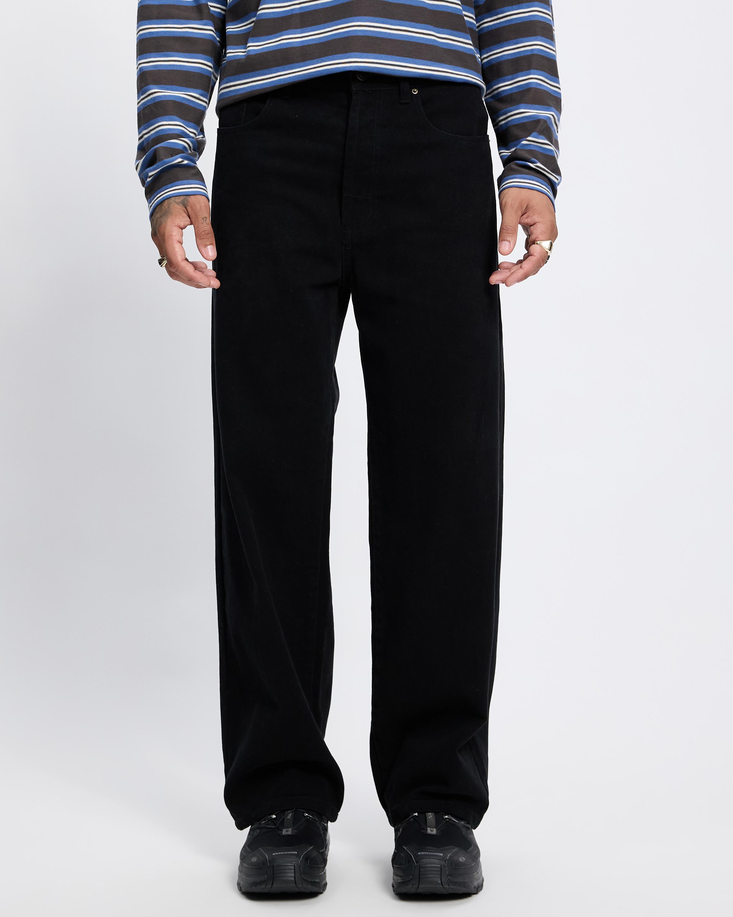 Esssential Straight Cut Jeans