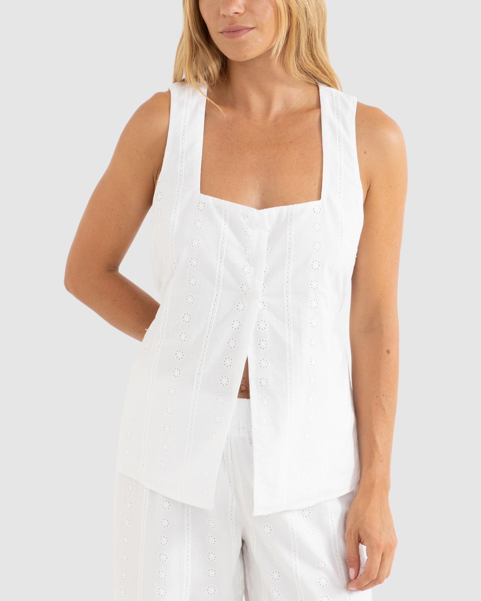 Niko Long Vest