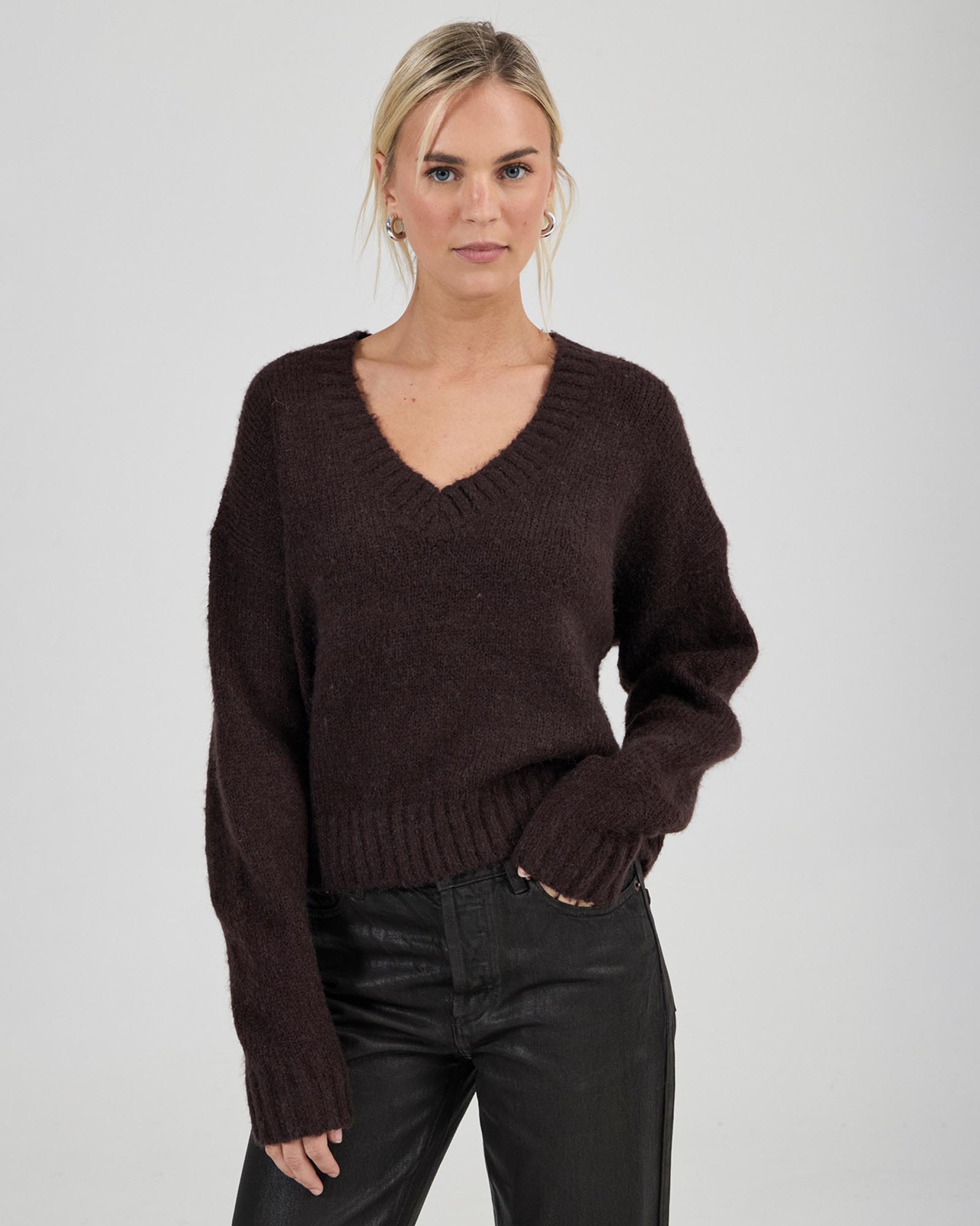 Tomboy V Neck Knit Top