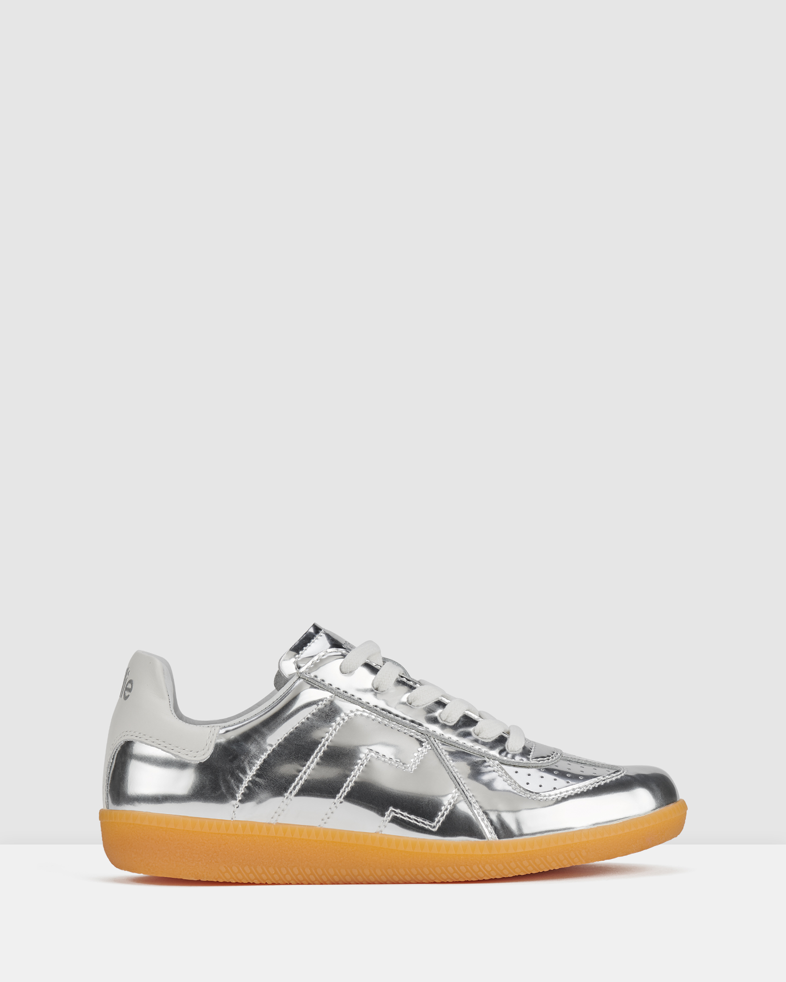 Pace Sneaker
