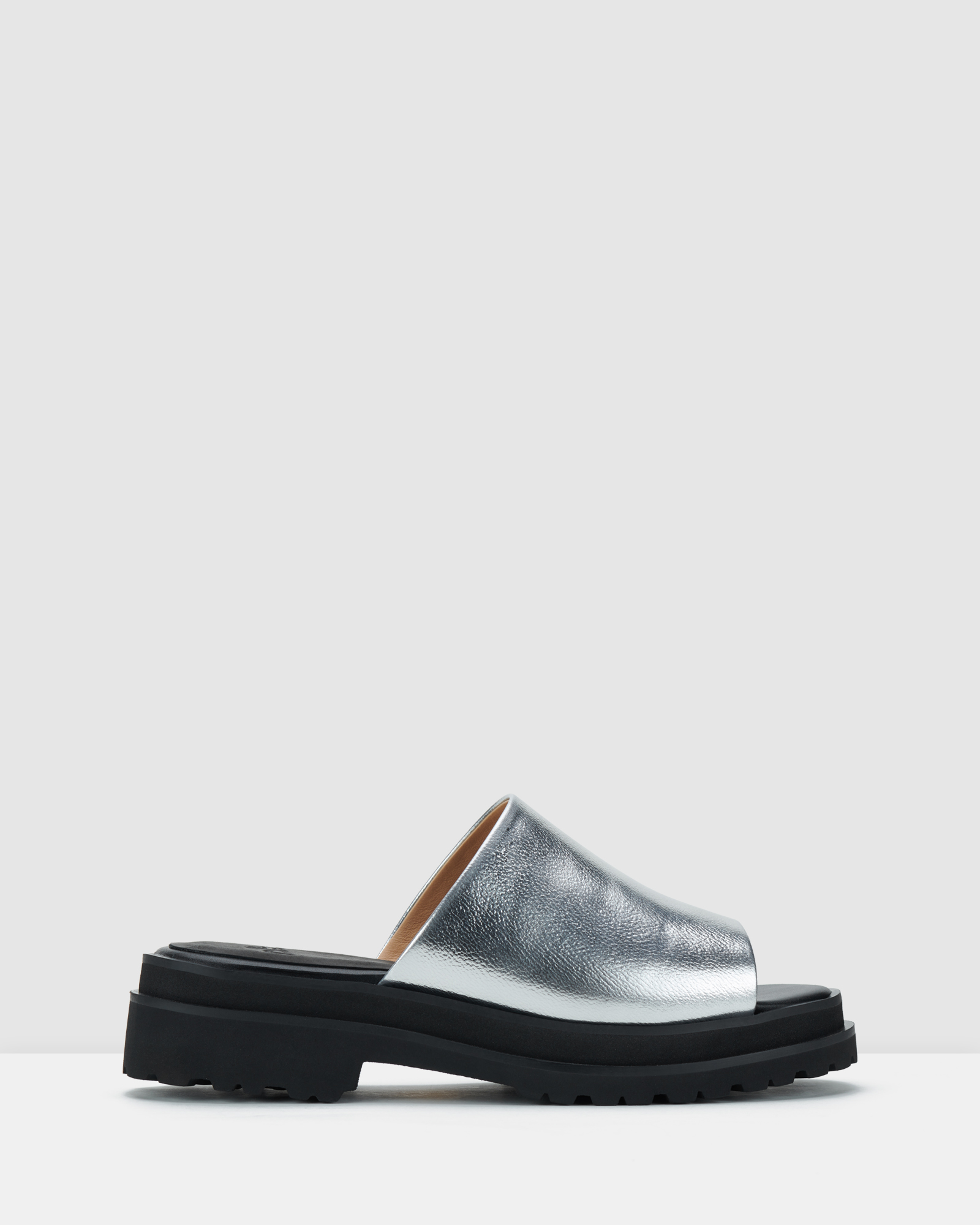 Slide Step Flat