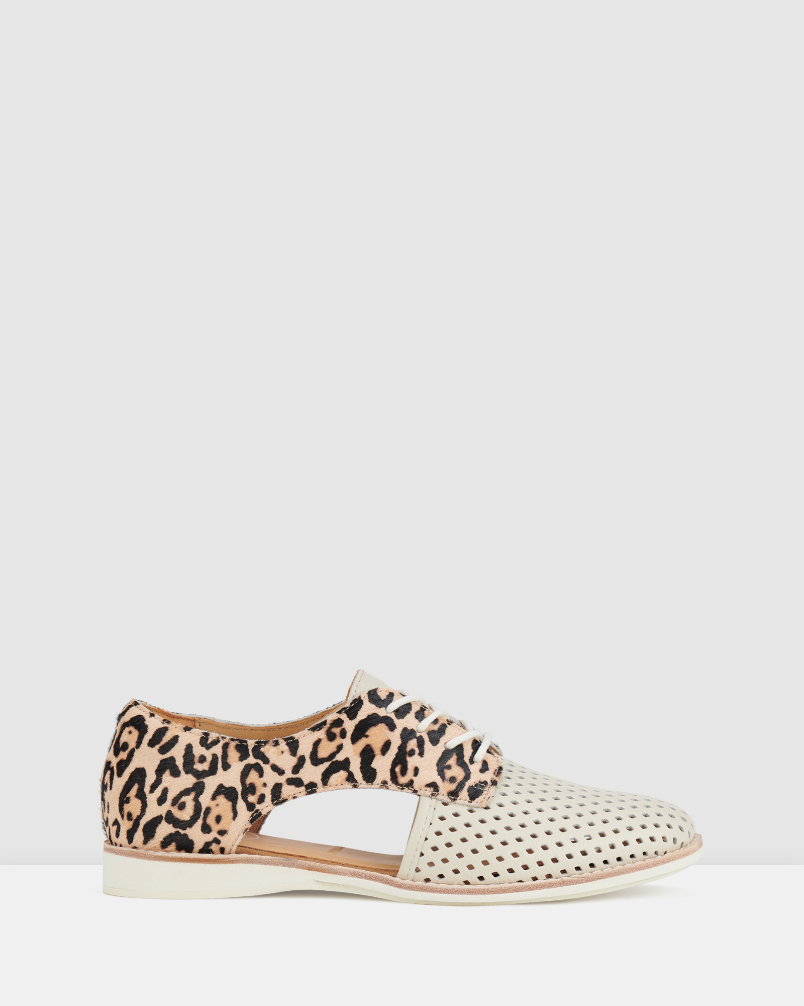 Sidecut Punch Shoe