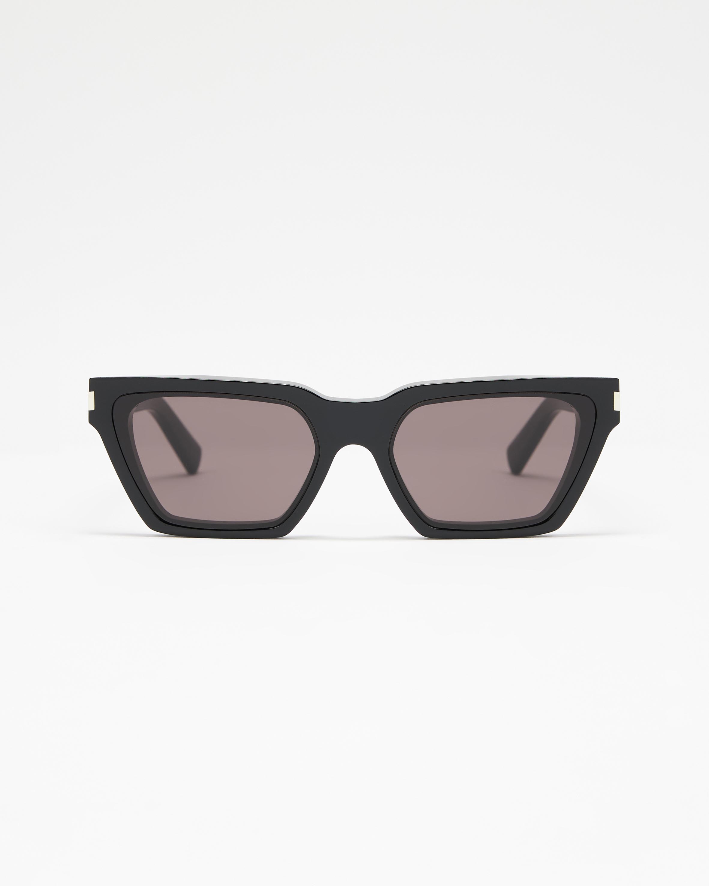 SL633Calista001