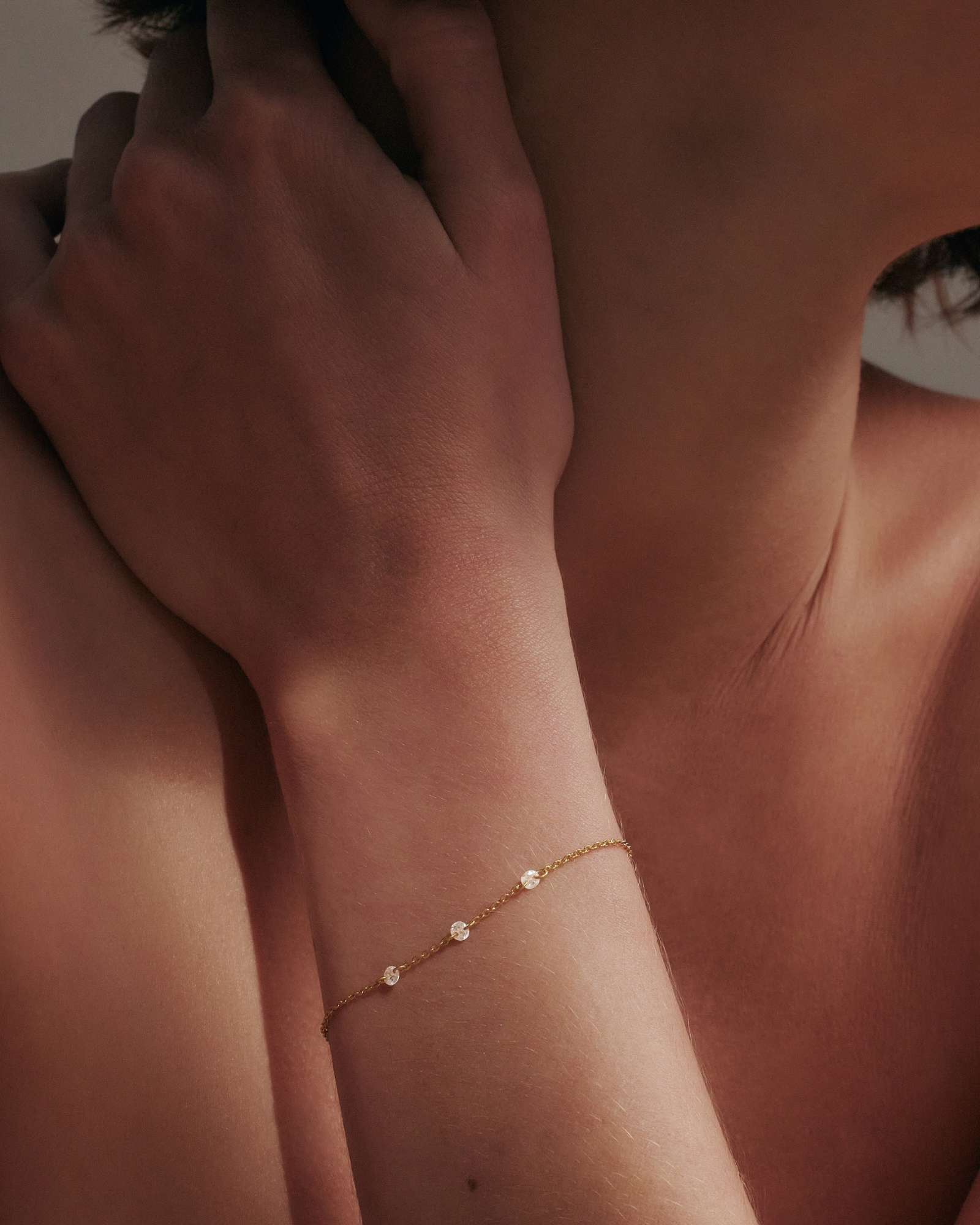 Floating Stone Bracelet - Gold