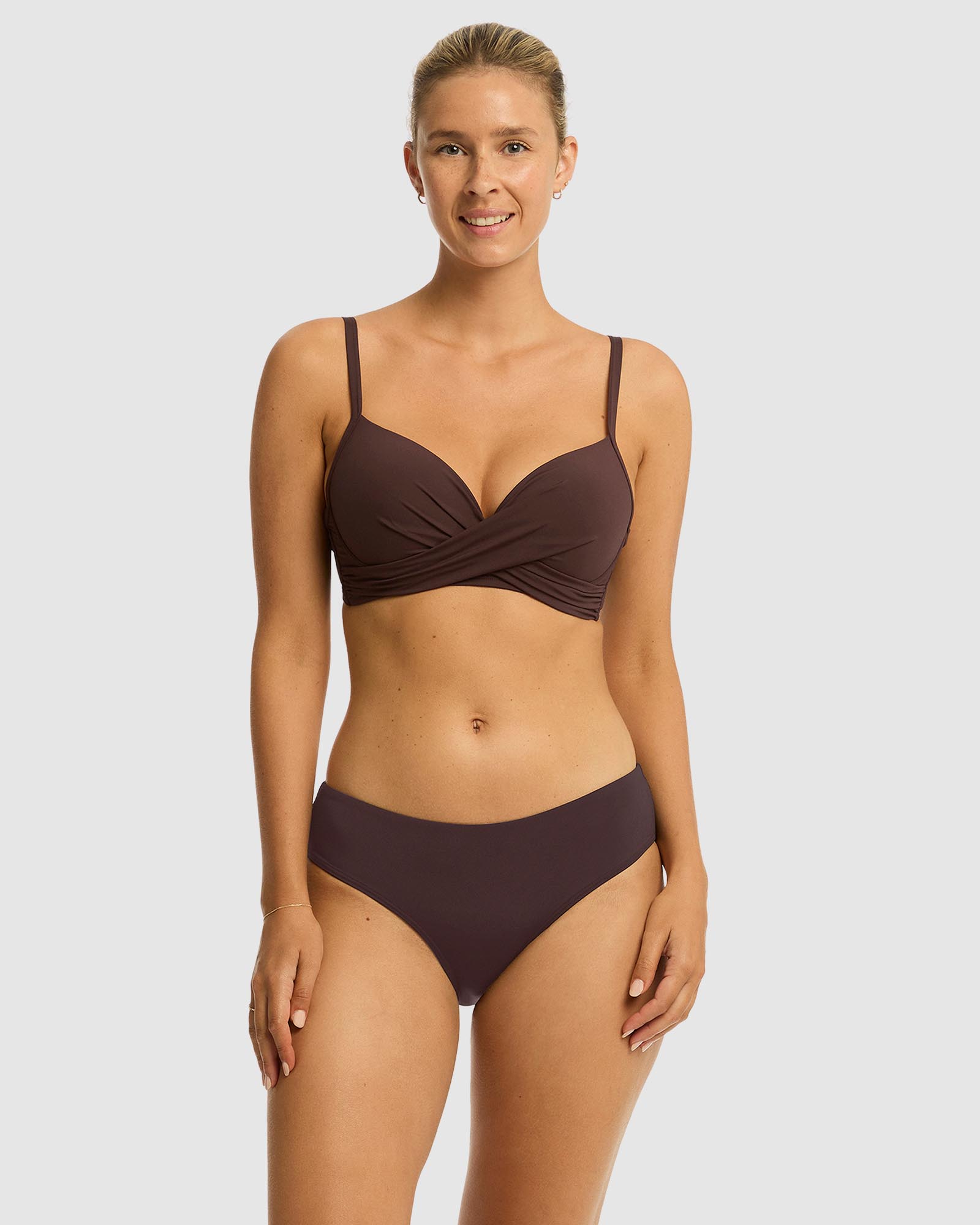 Essentials Edit Cross Front Moulded Underwire Bra