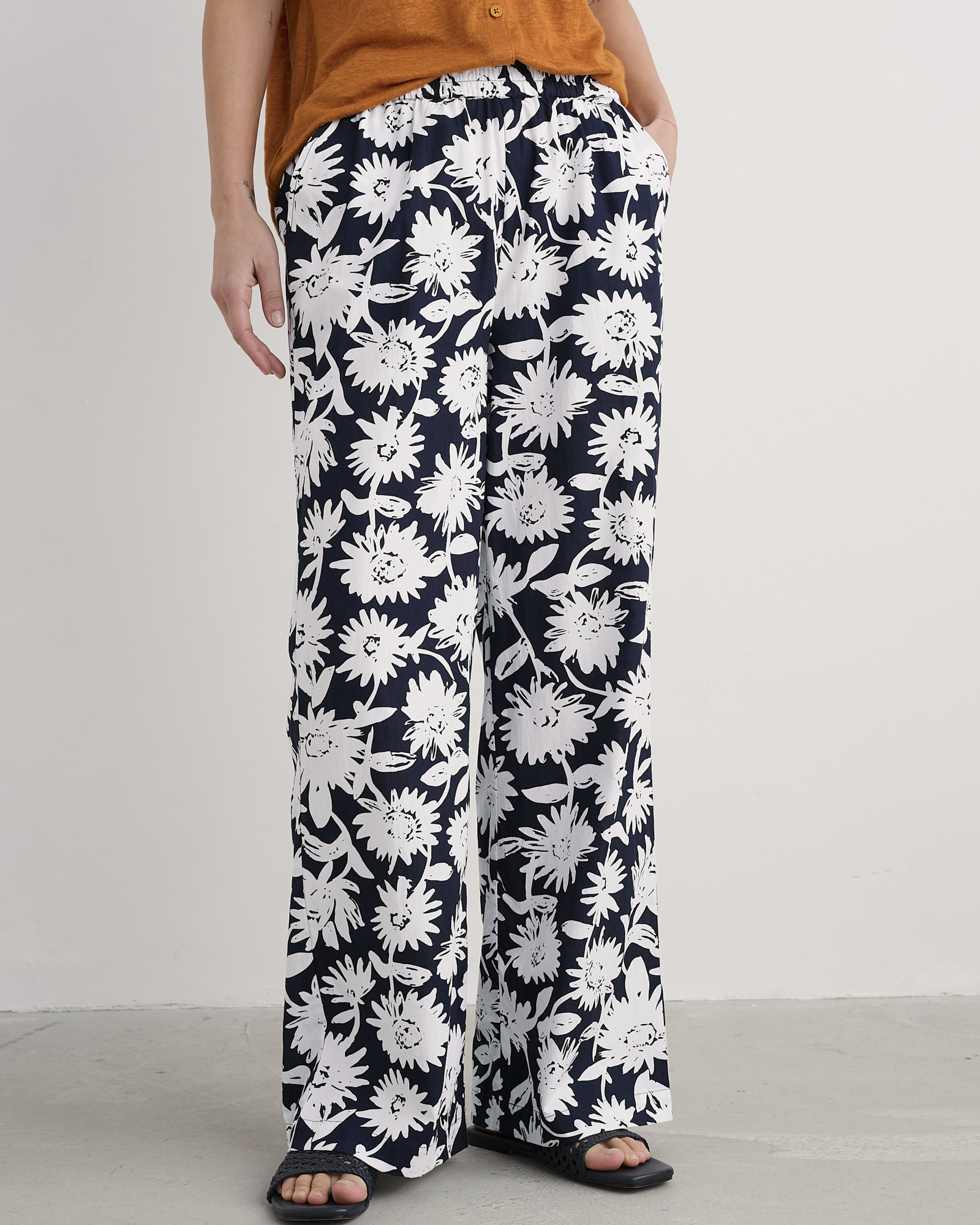 Seasalt Cornwall Navy Poolfield Organic Cotton Printed Trousers