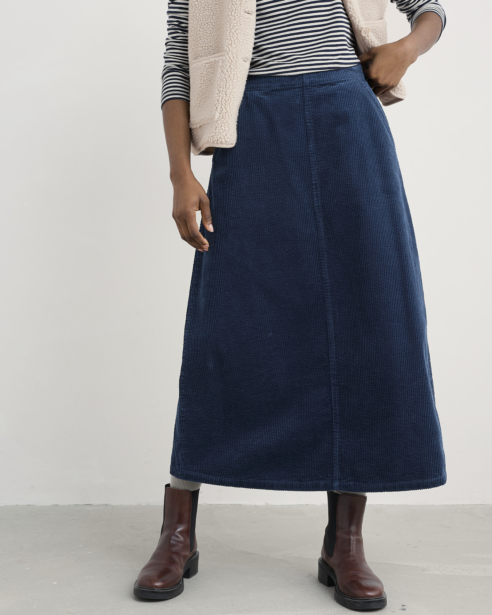 Seasalt Cornwall Navy Window Wren Skirt