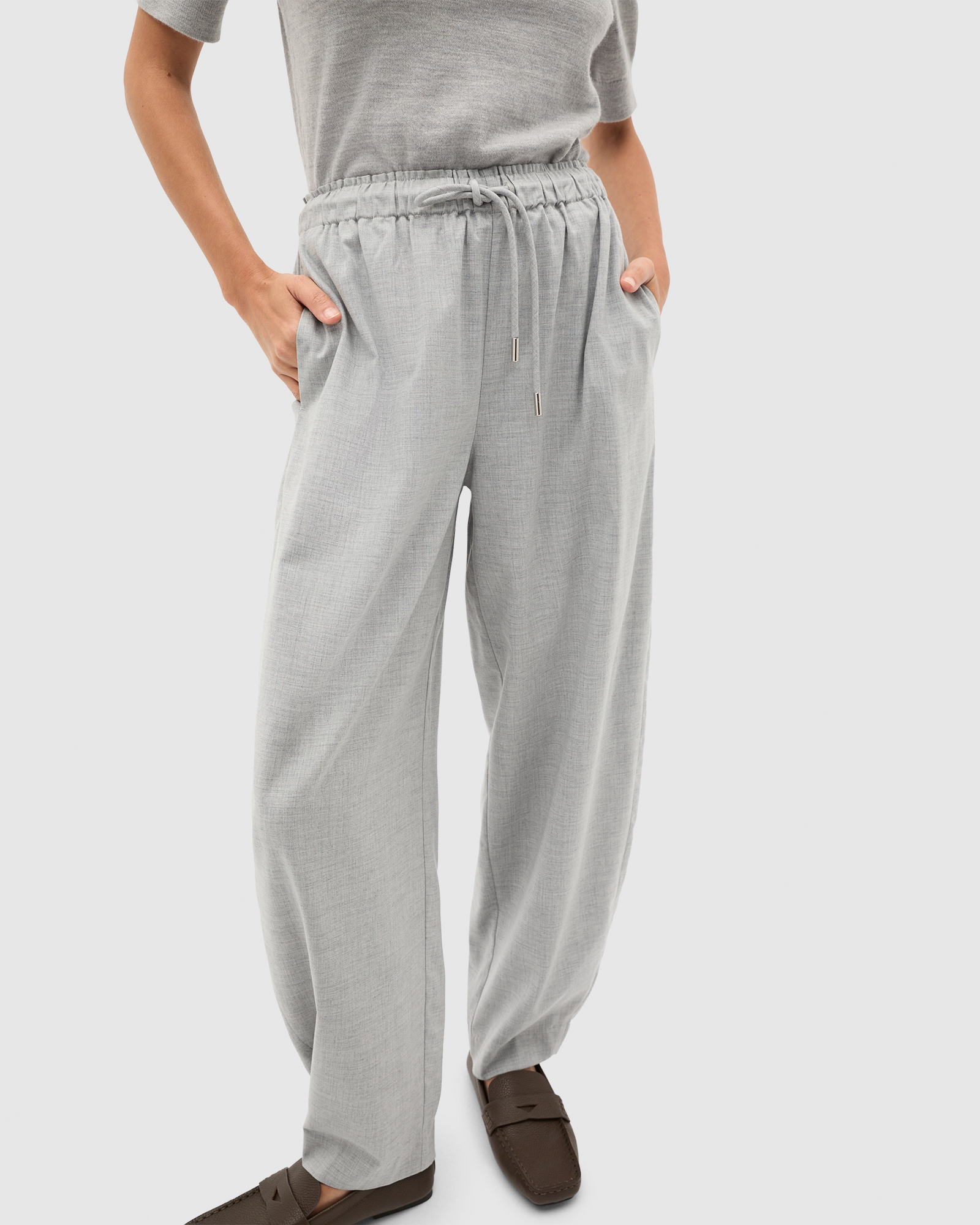 Soft Suiting Barrel Leg Pant