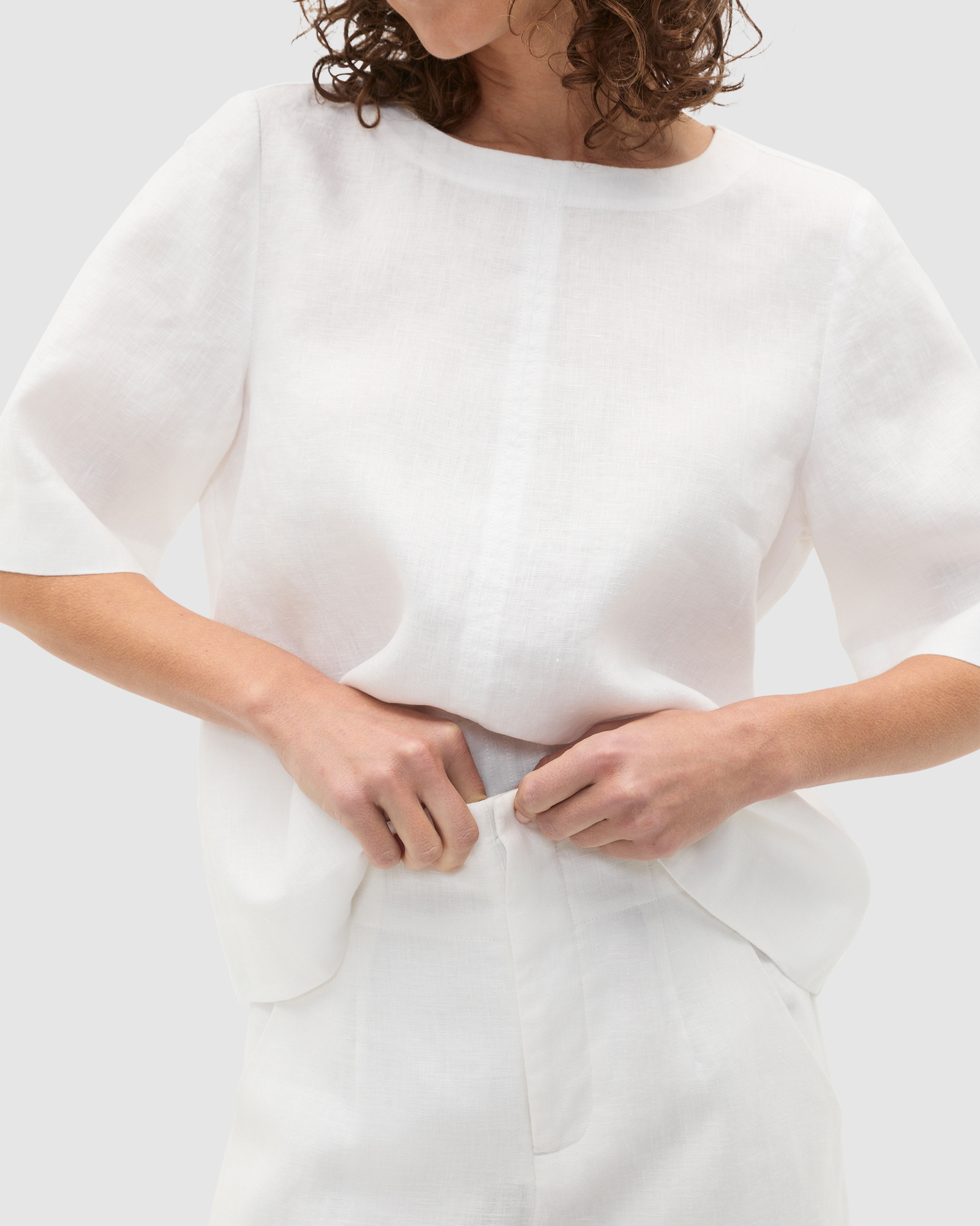 Core Linen Tee