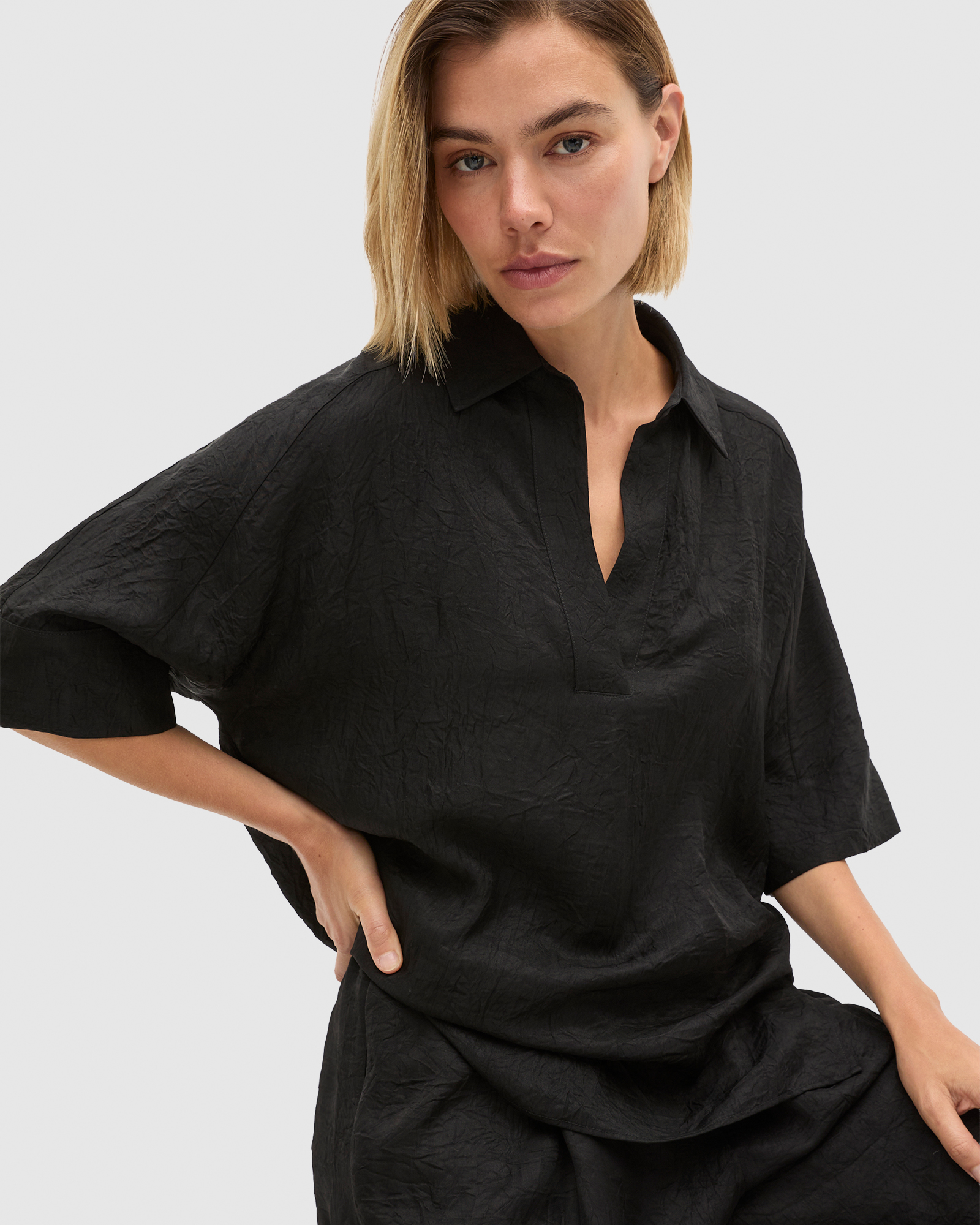 Textured Satin Collared Popover