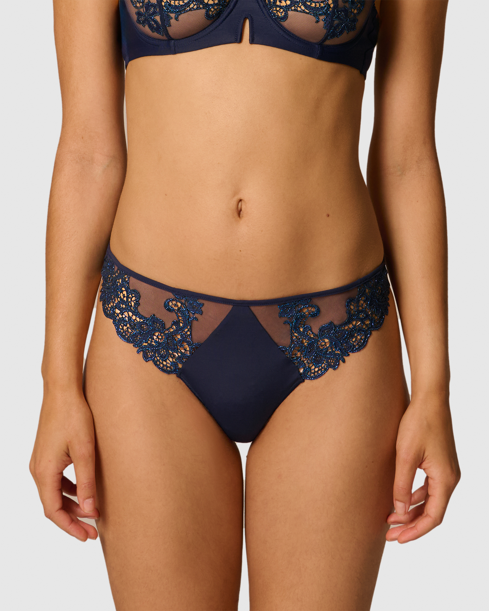 Saga Thong