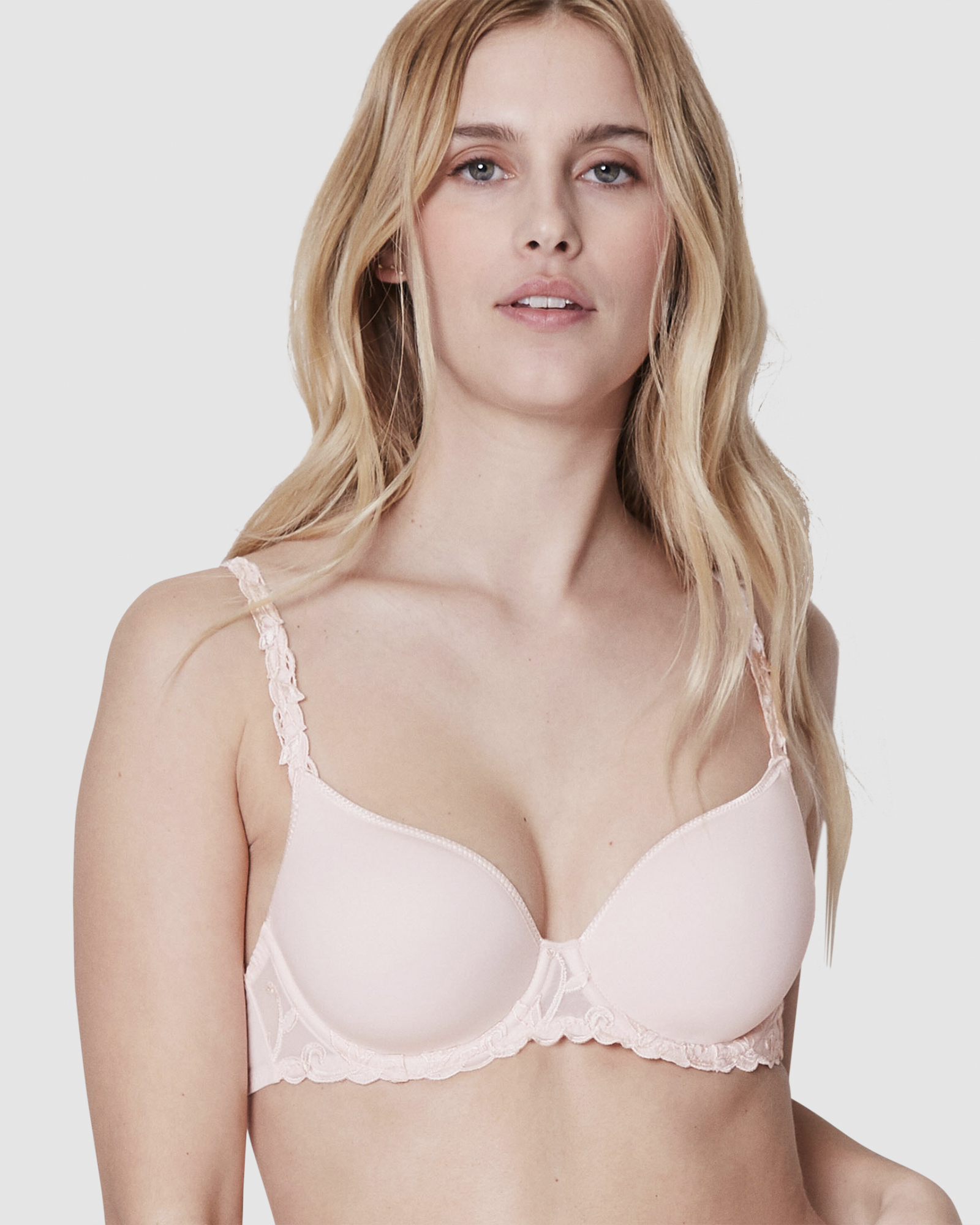 Andora 3D Plunge Controur Bra