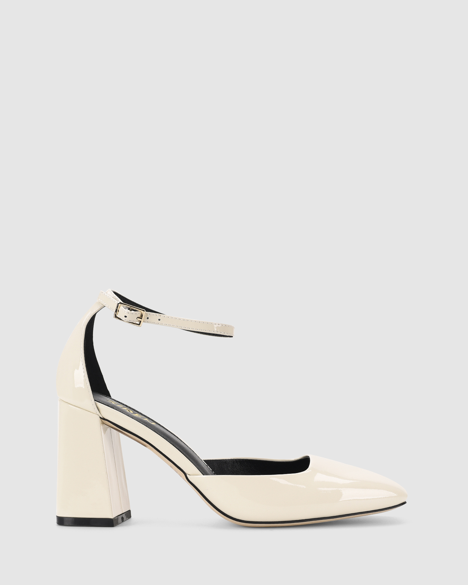 Travis Closed Toe Block Heels