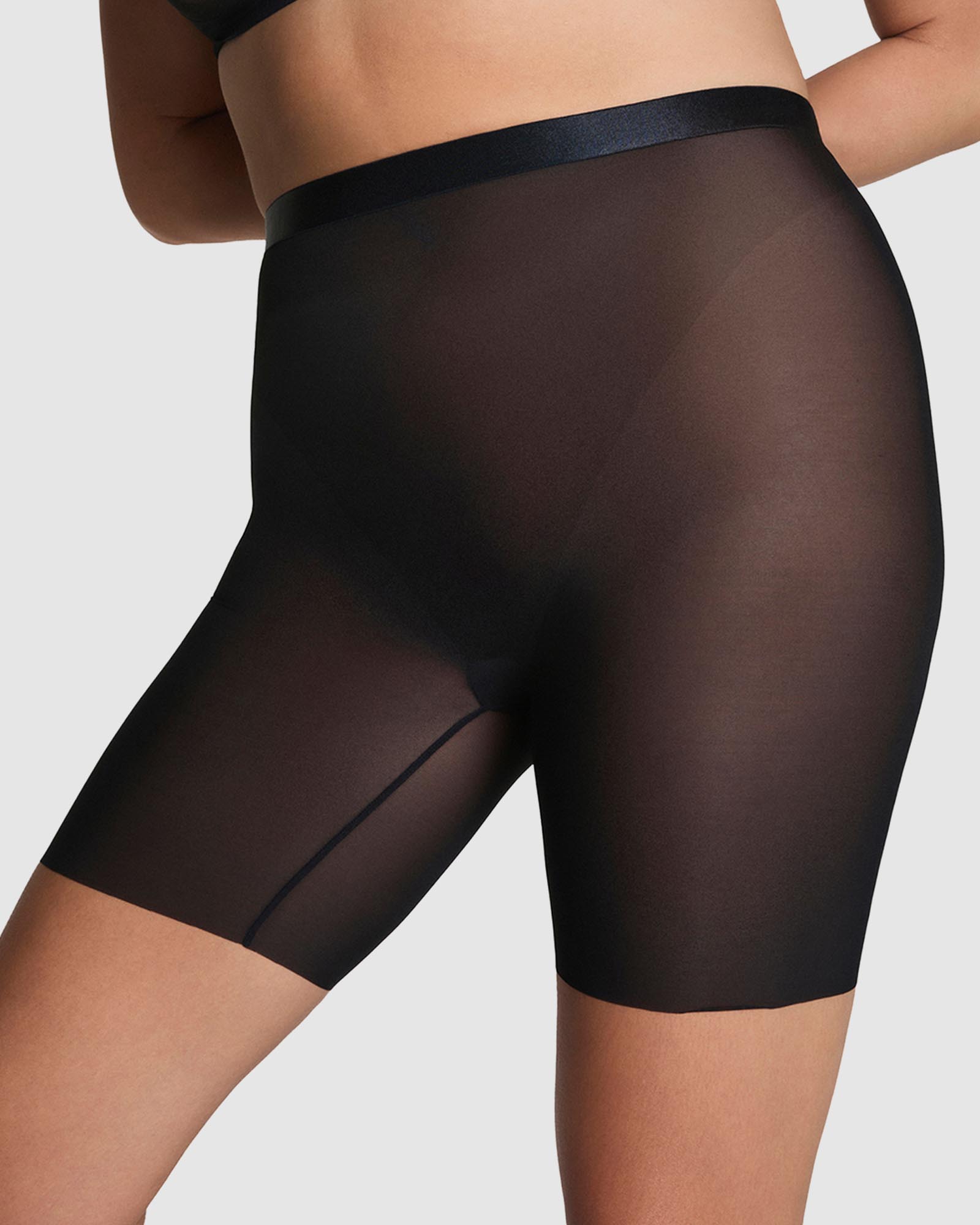 Sheer Smoothing Regular Waist Midthigh Tights