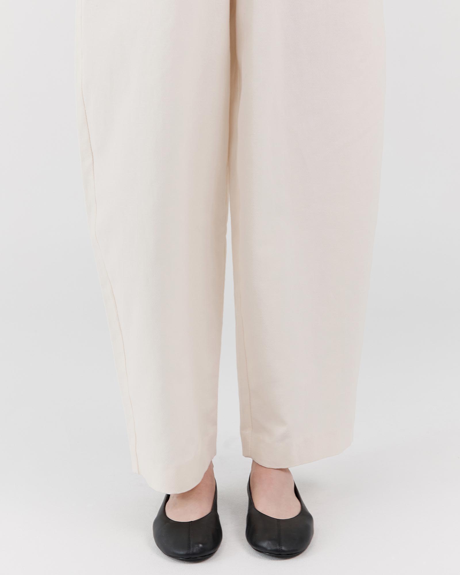Low Scoop Ballet Flats