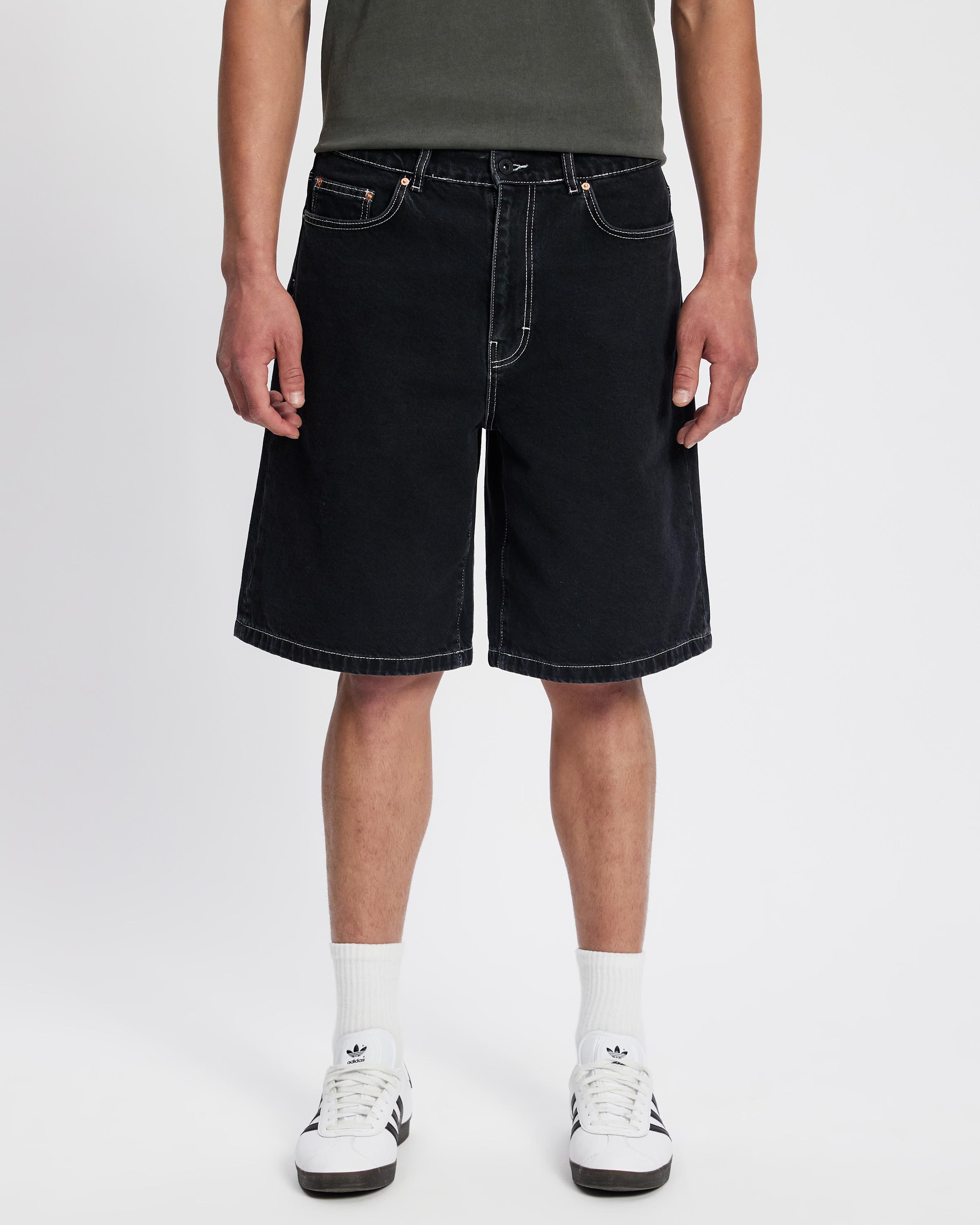 Wide 5 Shorts