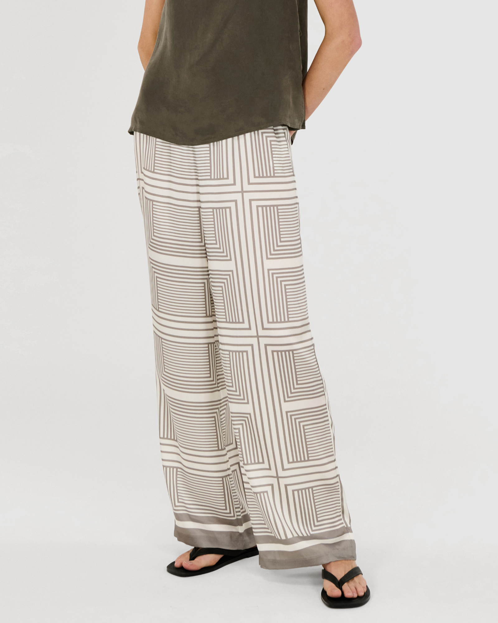 Siphon Relaxed Pants