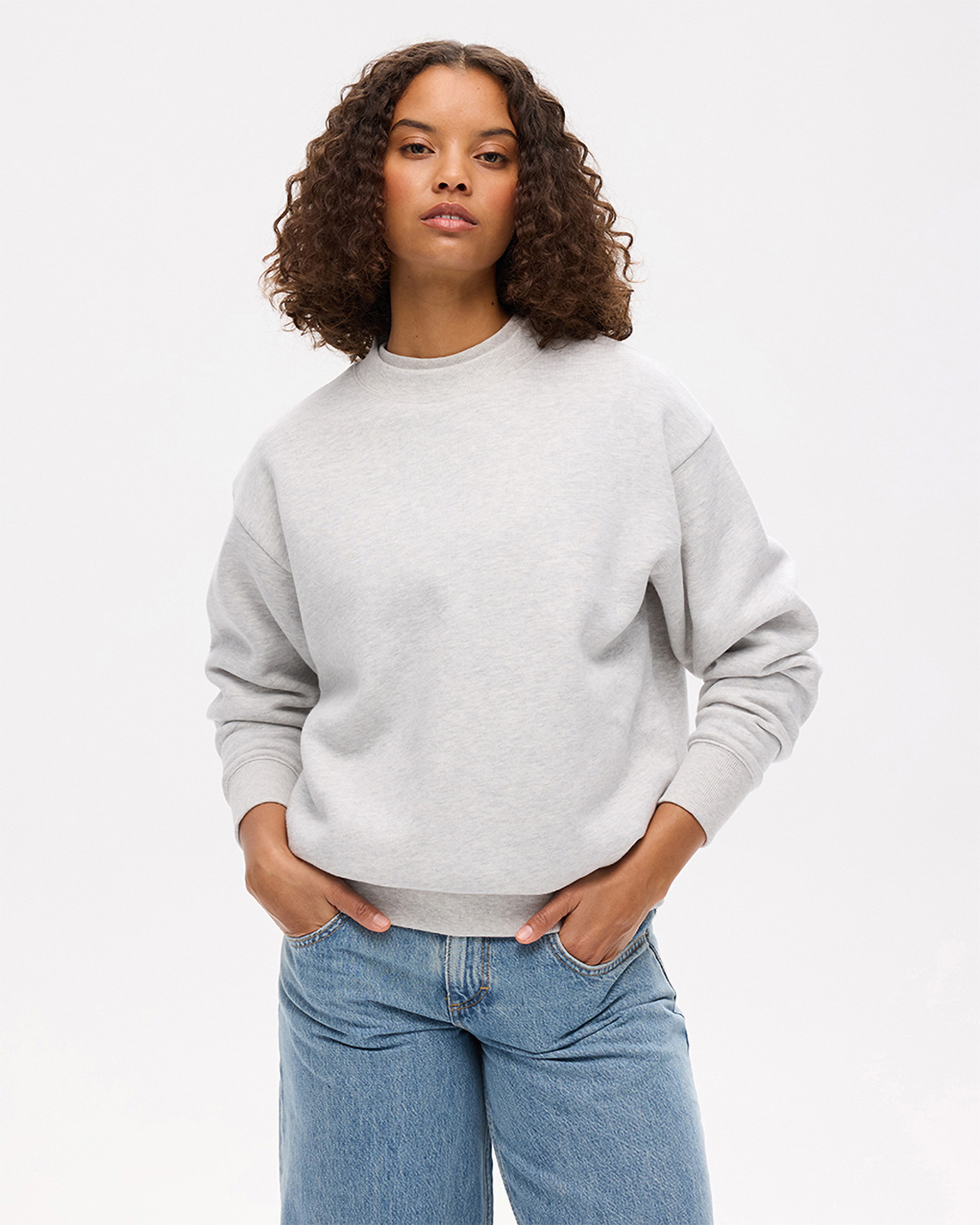 Essential Logo Crew Sweat