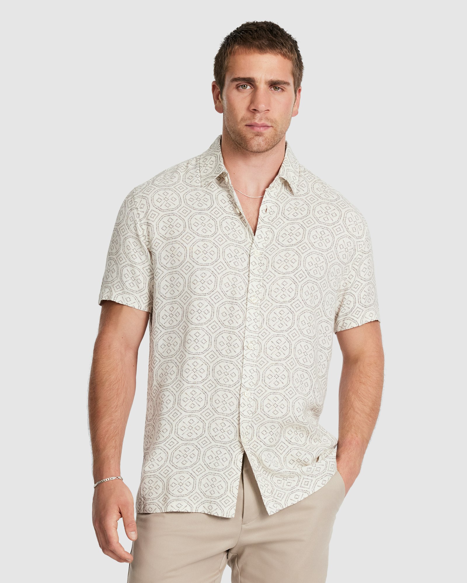 Bayan Textured Geo Shirt