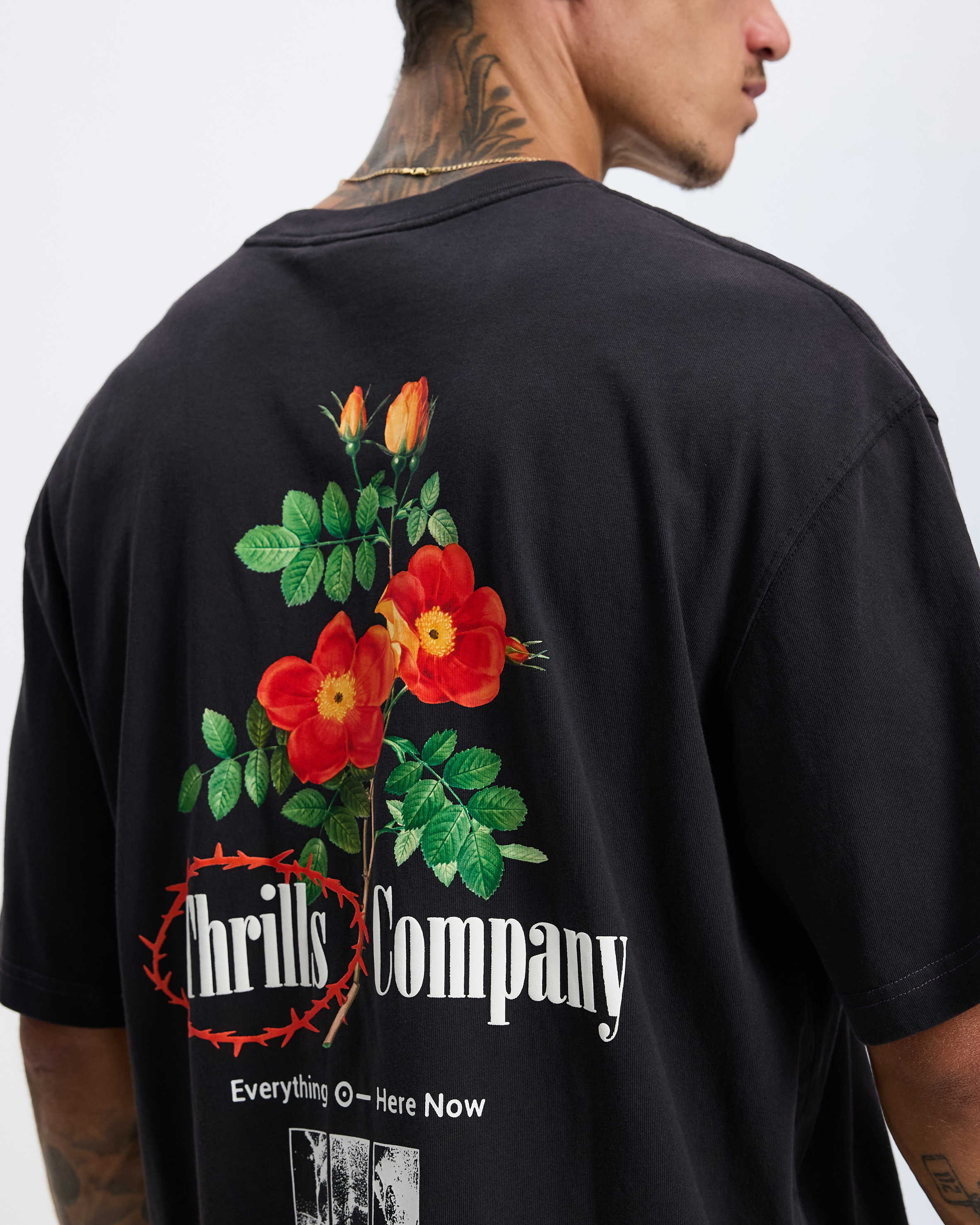 Everything Here Now Box Fit Oversize Cropped Tee