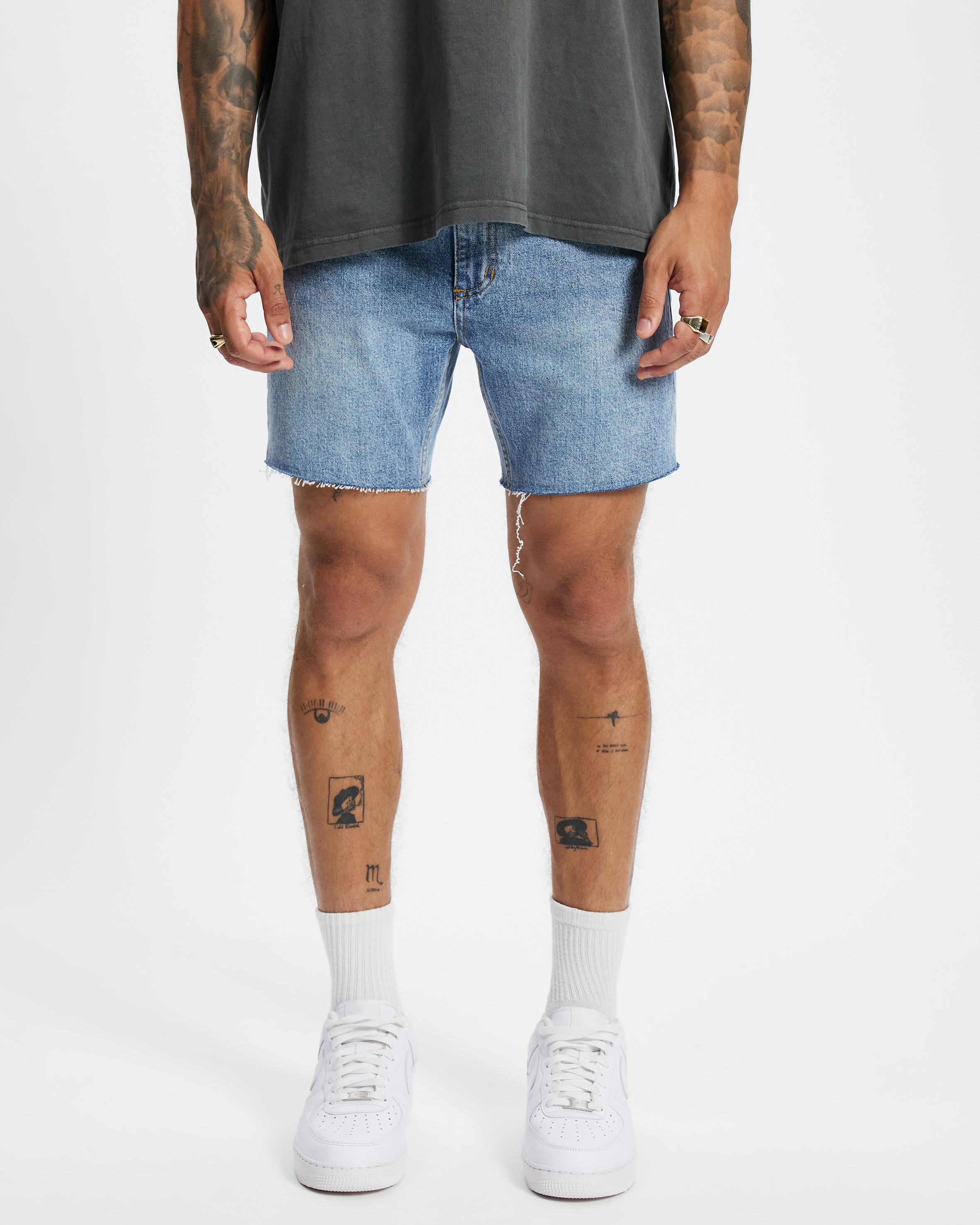 Mandude Raw Slim Cropped Denim Shorts