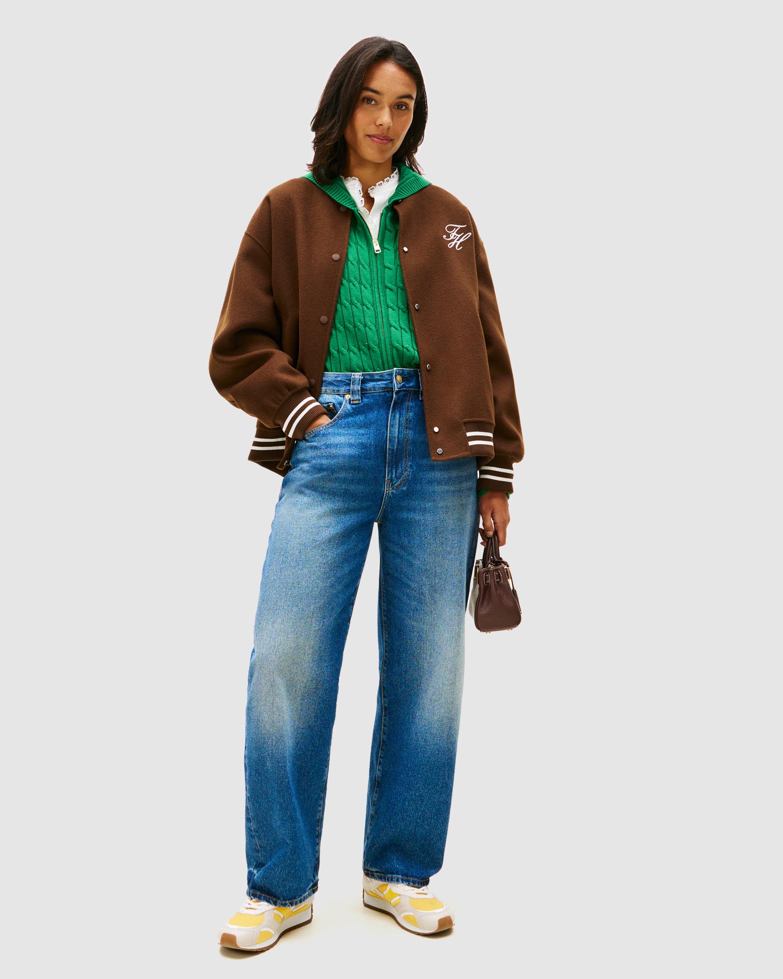 Mid Rise Tapered Barrel Leg Jeans