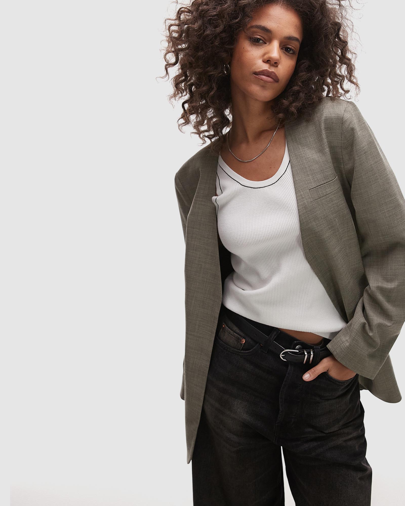 Collarless Chuck on Blazer