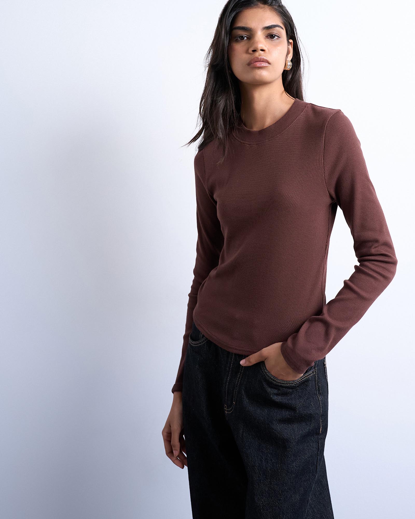 Rib Long Sleeve Curved Hem Top