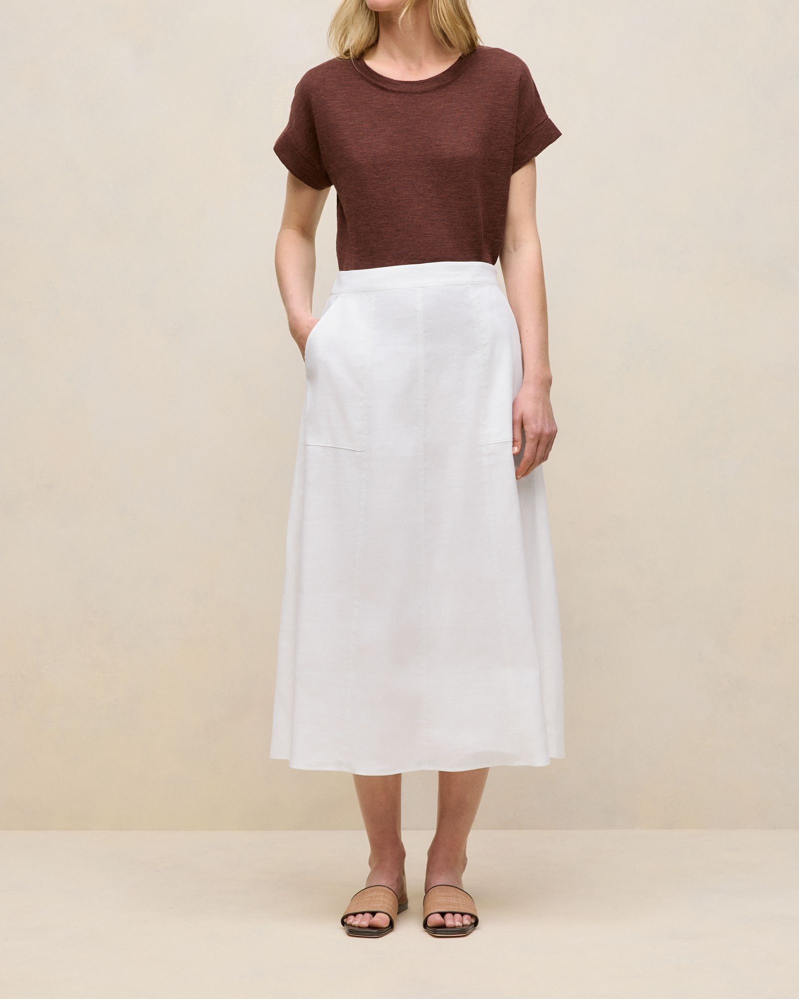 Stretch Linen Patch Pocket Skirt in White