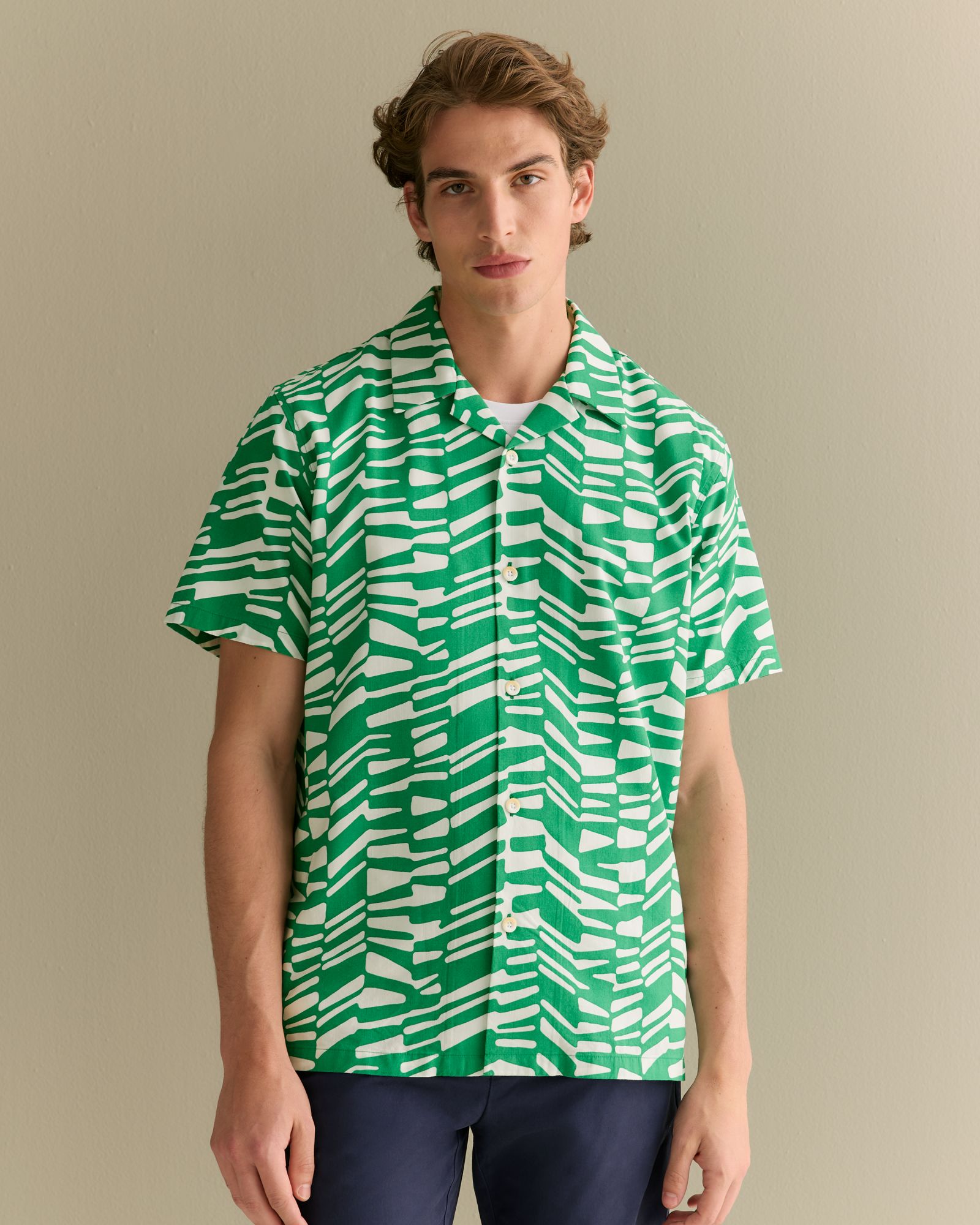 Regular Fit Abstract Geo Short Sleeve Shirt in Billiard Green