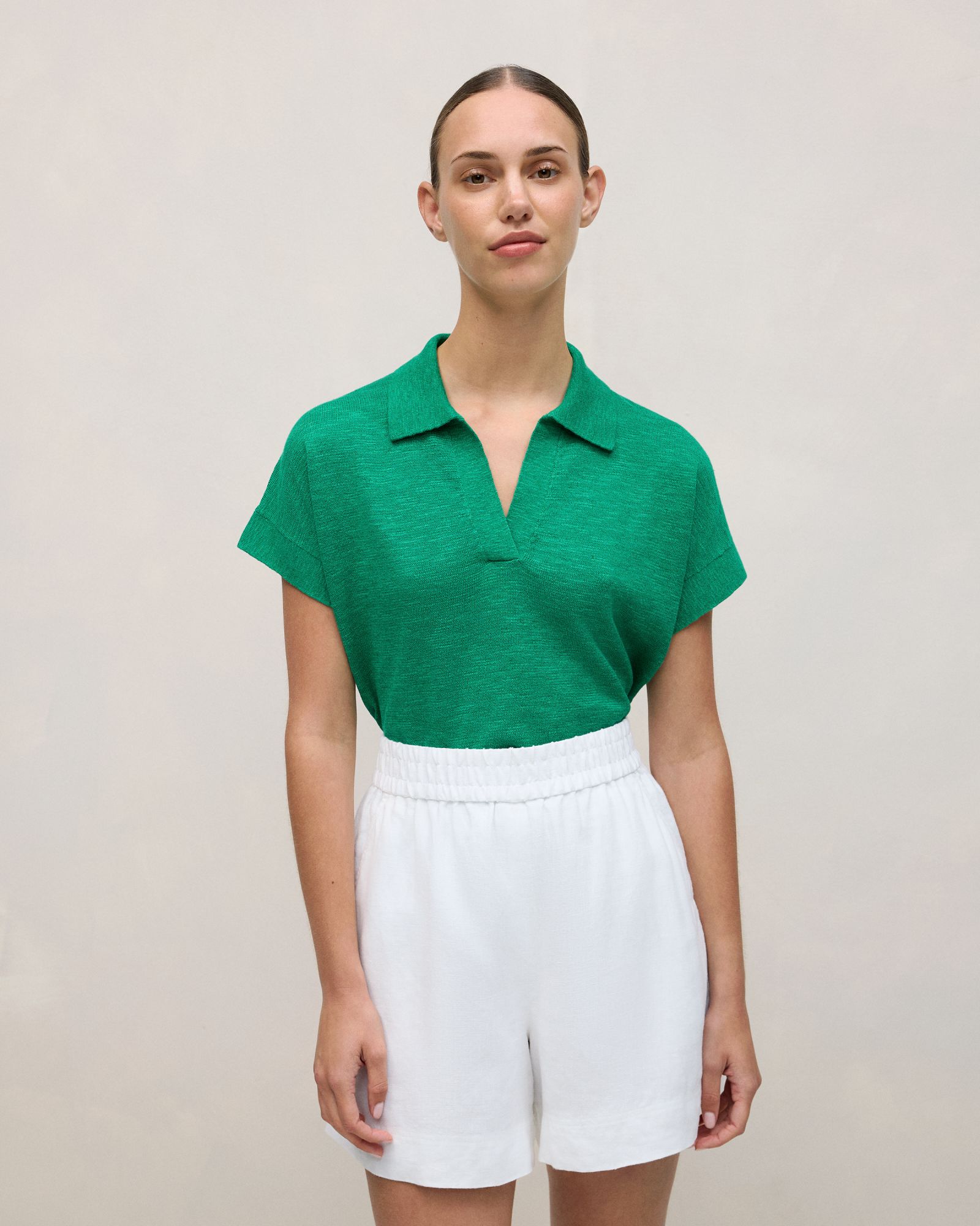 Linen Cotton Relaxed Knit Polo in True Green