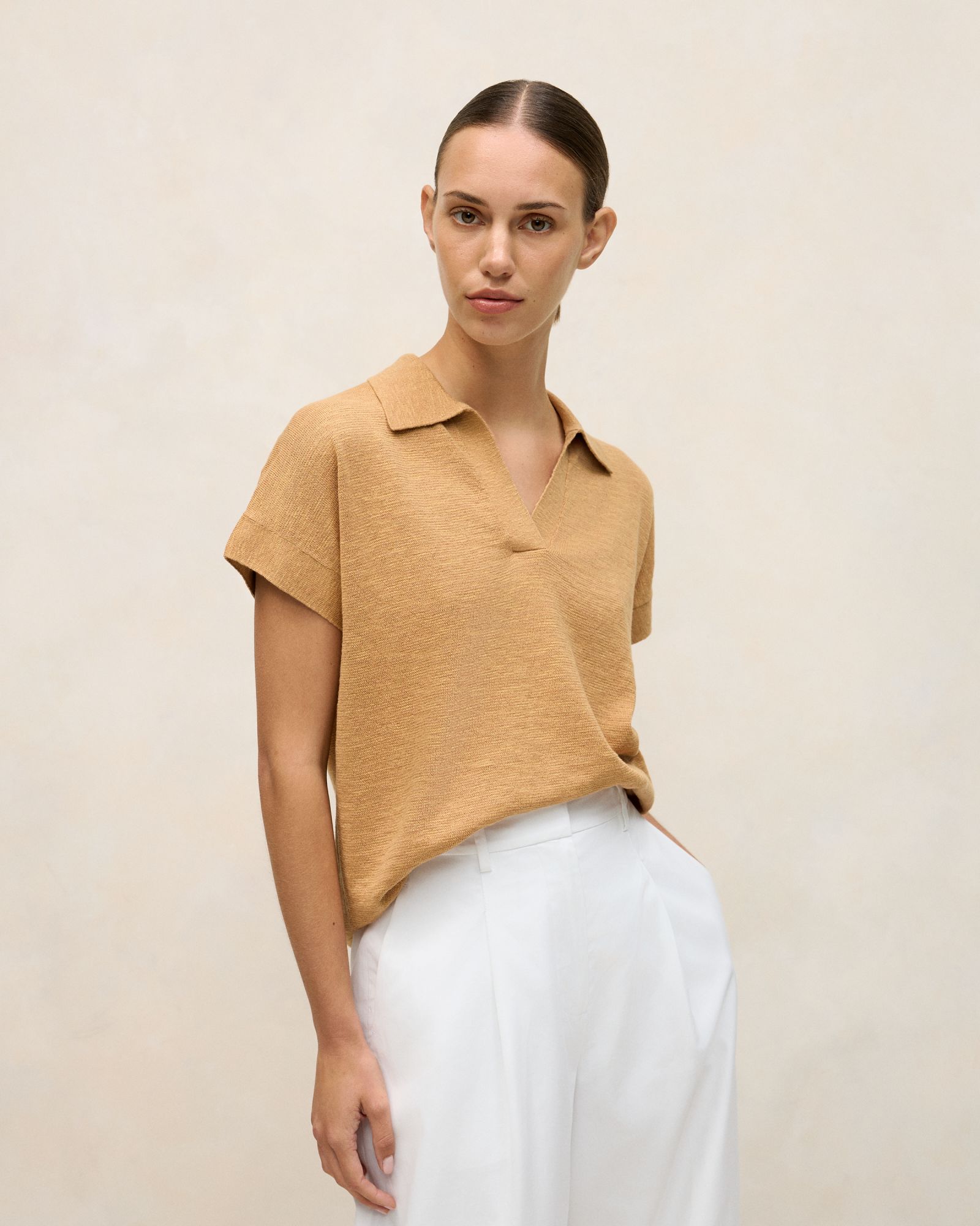 Linen Cotton Relaxed Knit Polo in Sahara Tan
