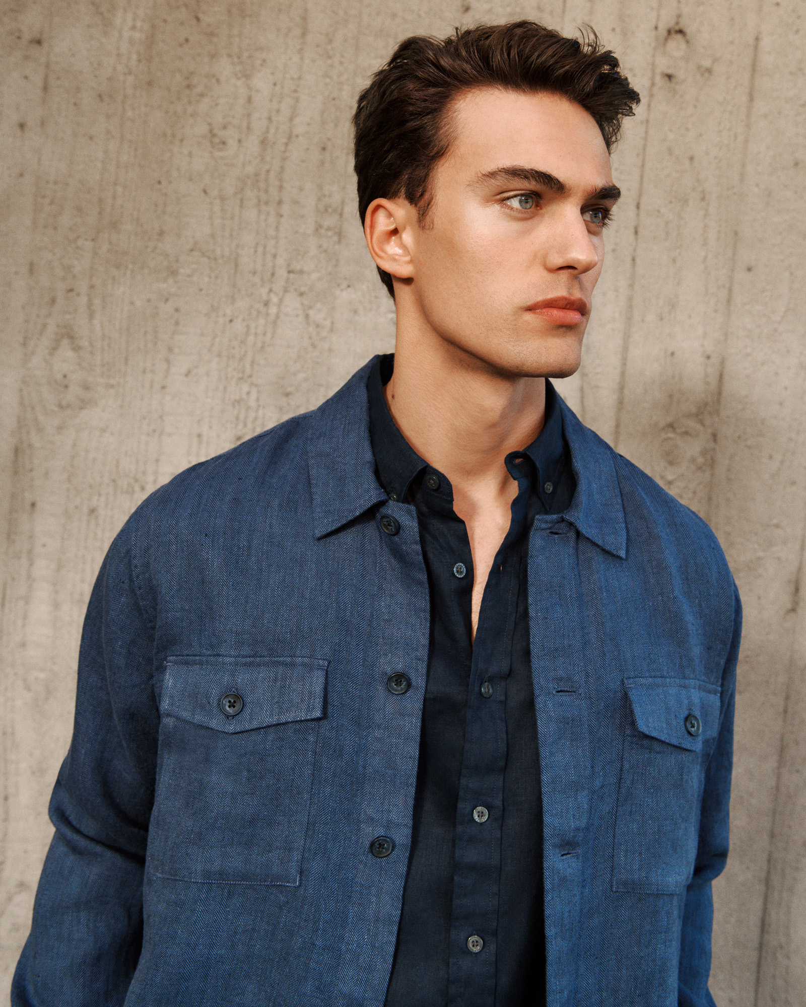 Linen Overshirt in Navy