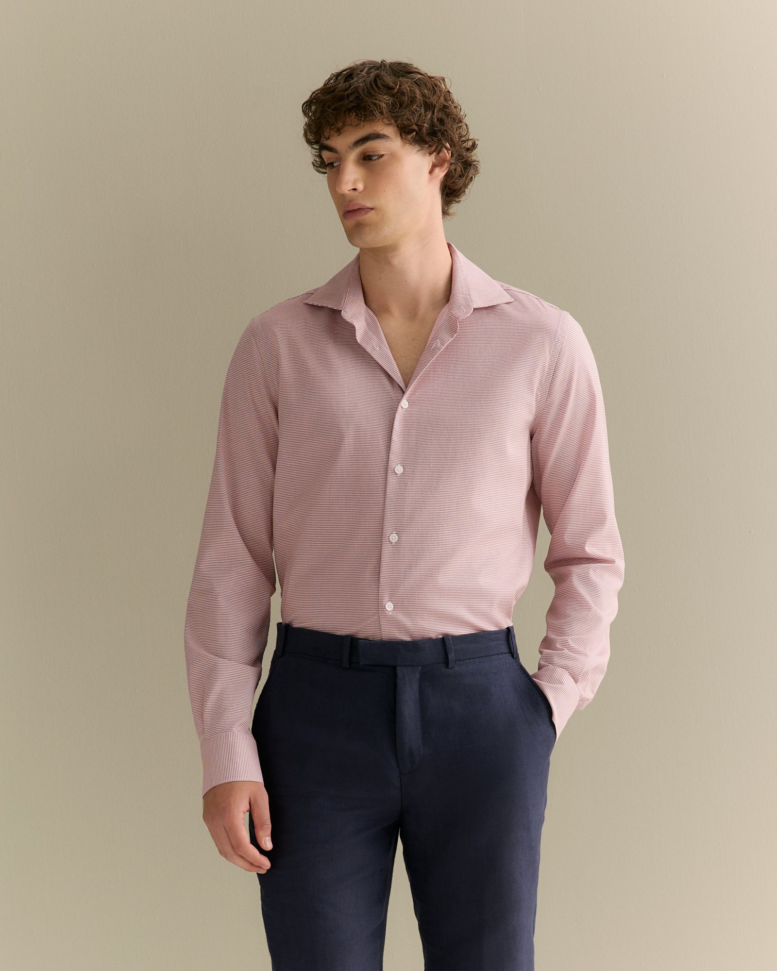 Tailored Fit Cotton Career Shirt in Rhubarb