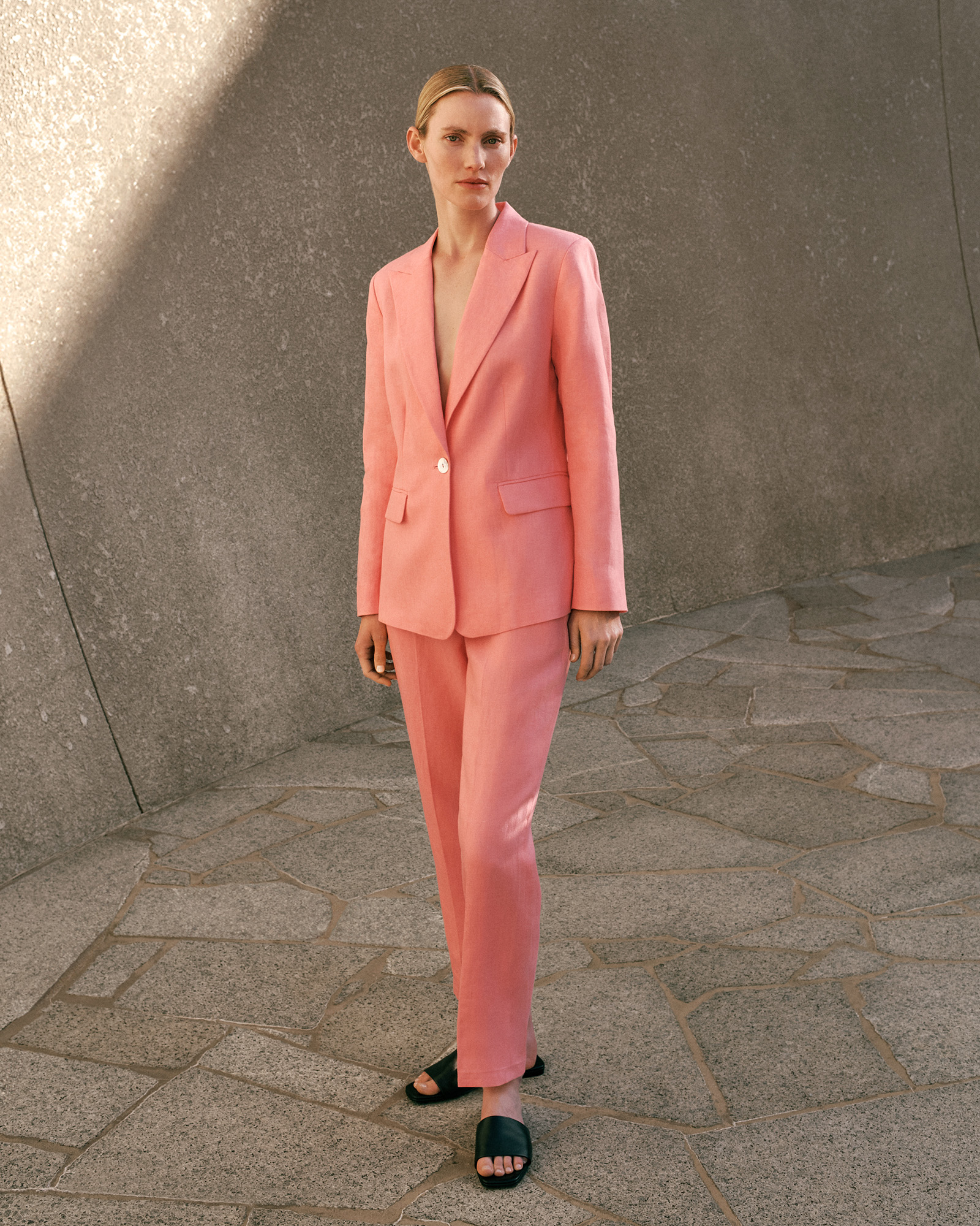 Linen Tapered Leg Pant in Pink Peony