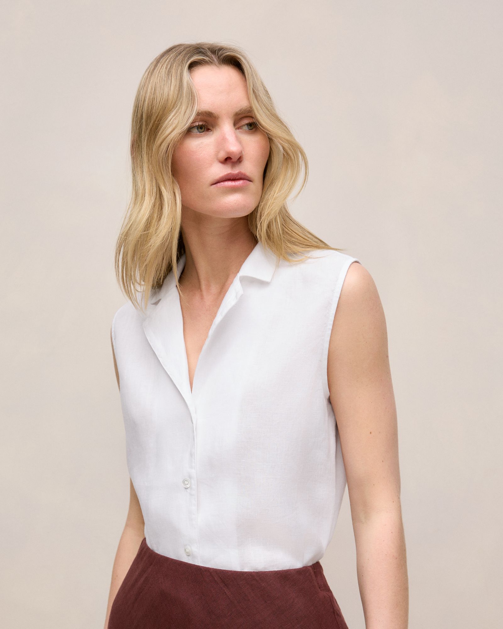 Linen Sleeveless Shirt in White