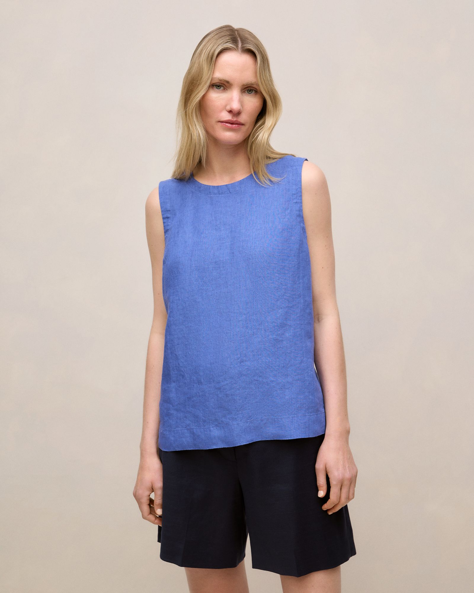 Delave Linen Shell Tank in Vivid Blue