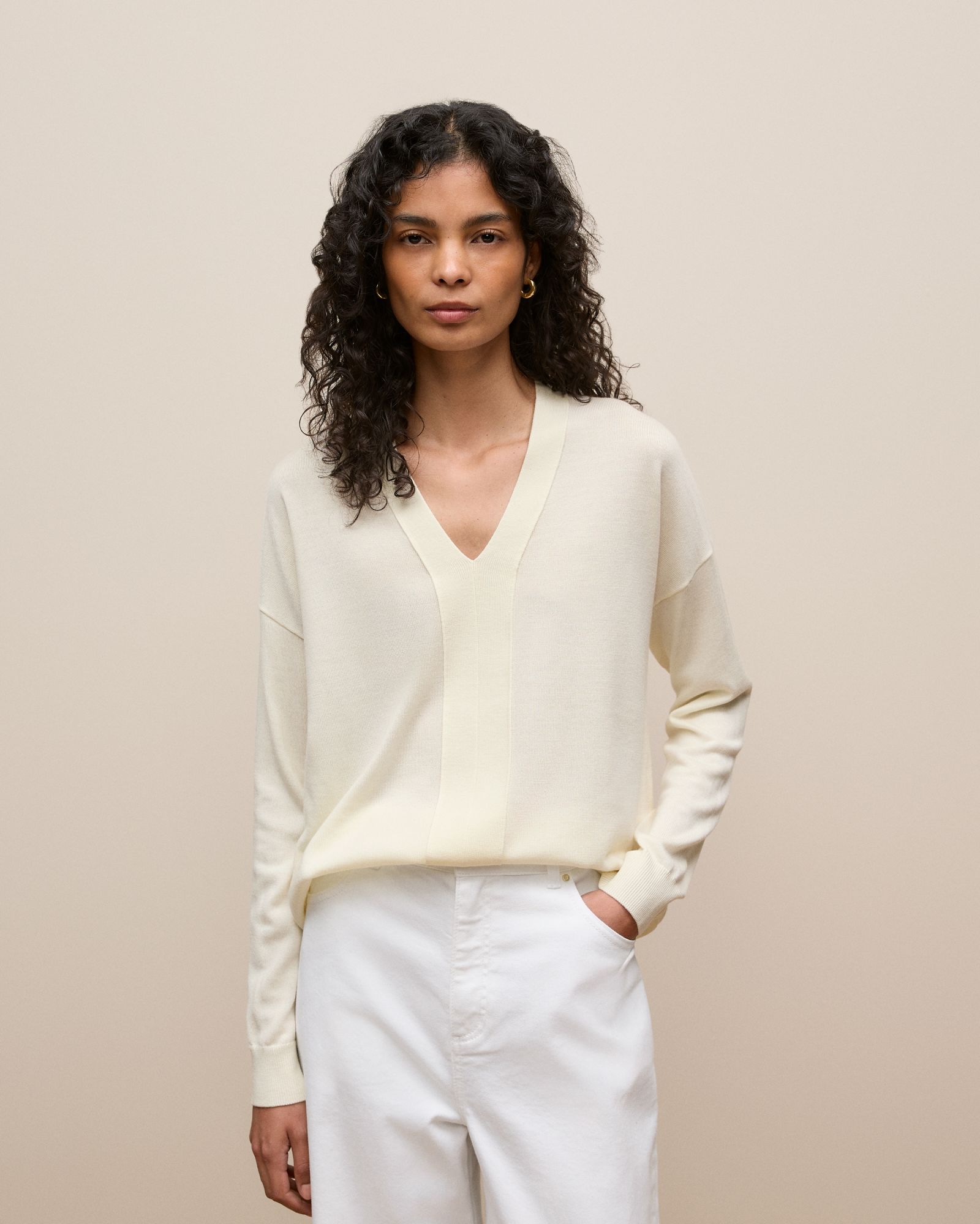 Merino V Neck Knit in Ivory